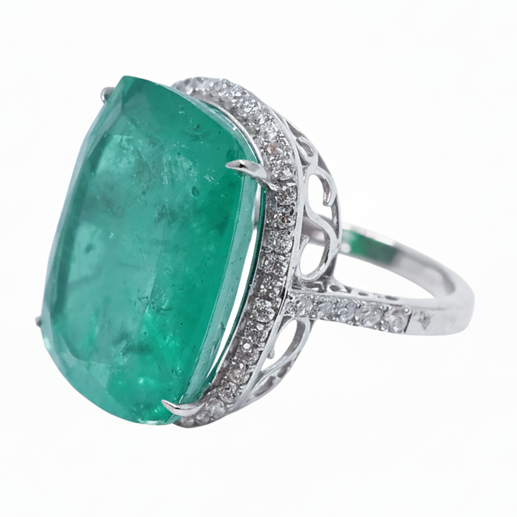 Mystic Emerald Grandeur Ring