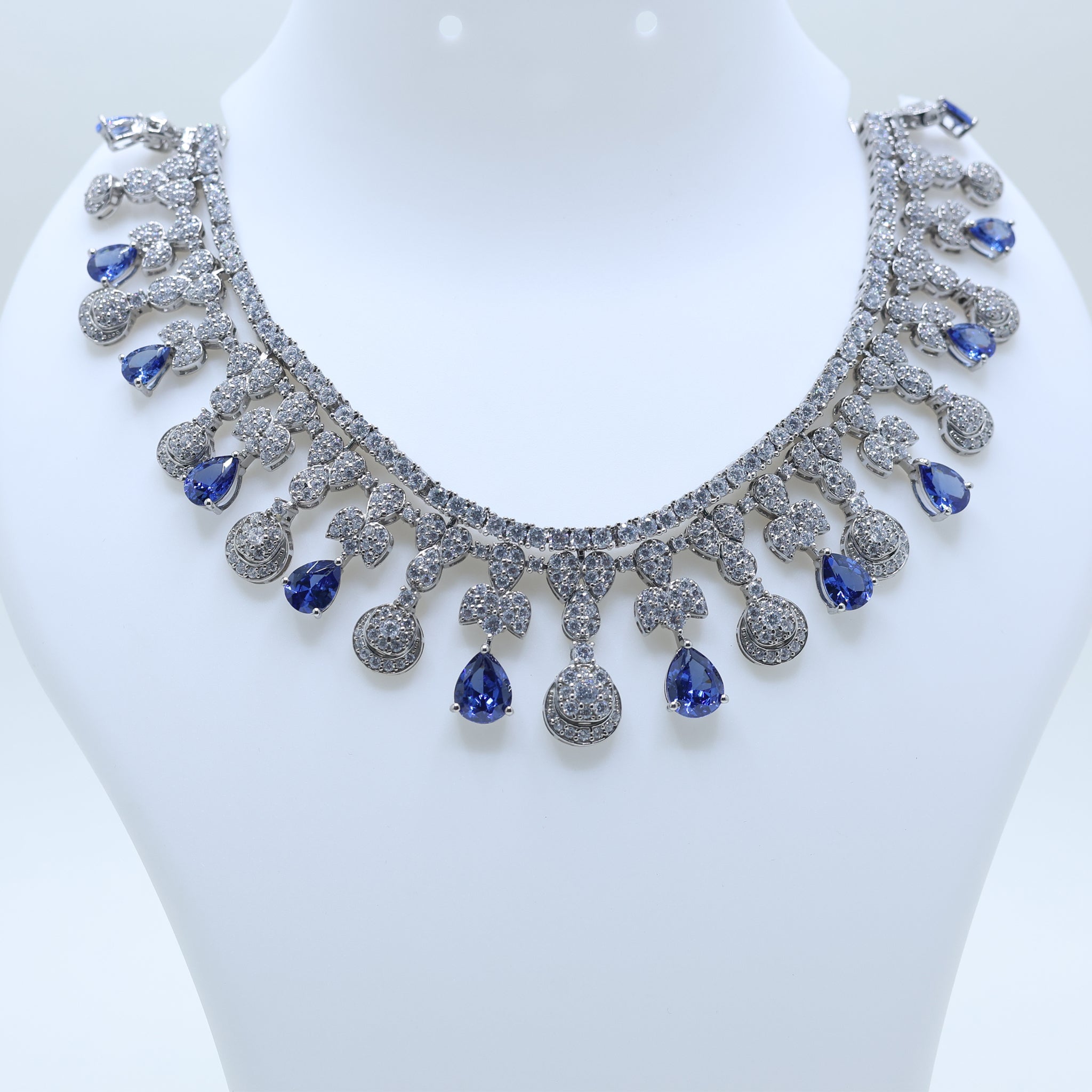 Queen Style Bridal Sapphire Necklace