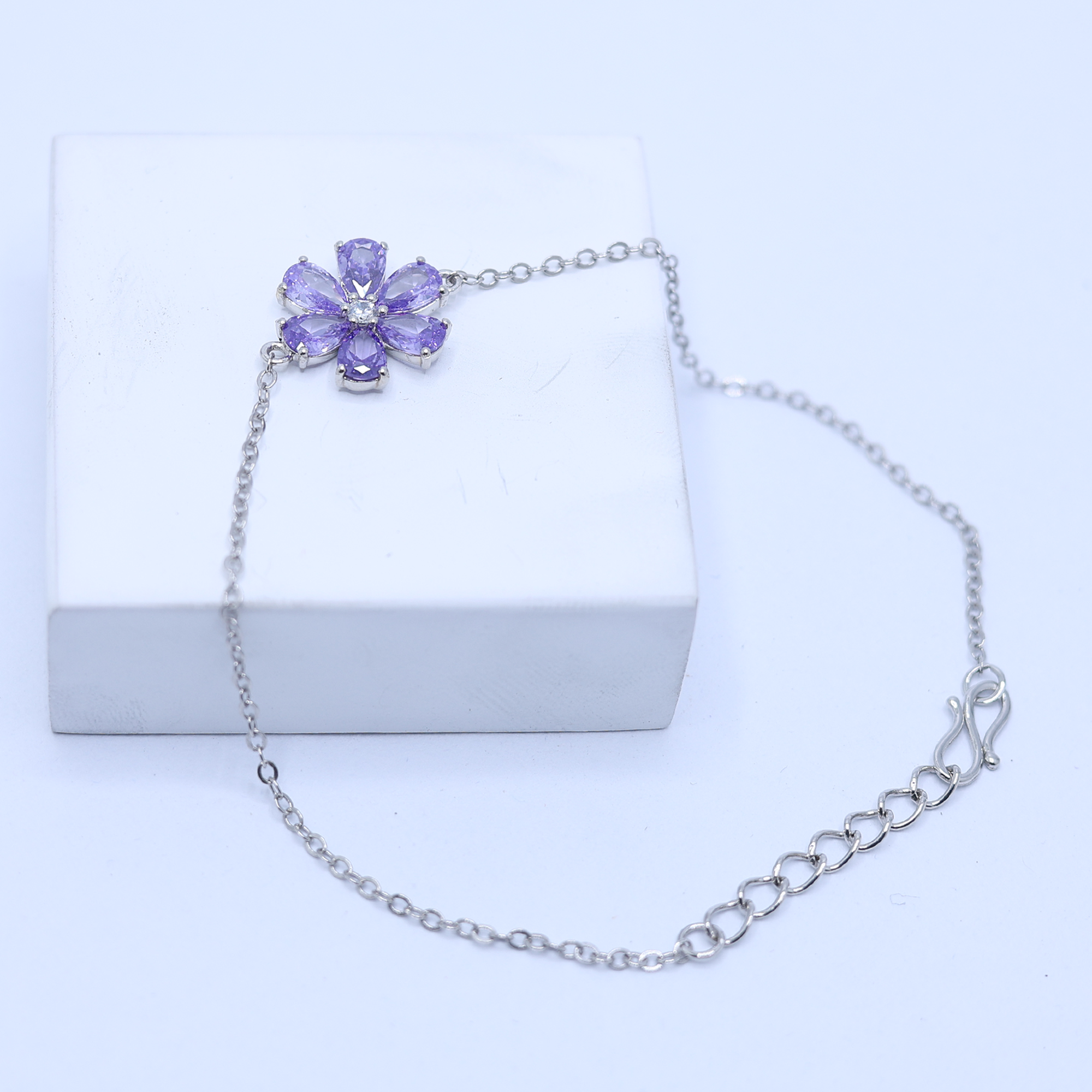 Glamorous Pear Cut Amethyst Bracelet