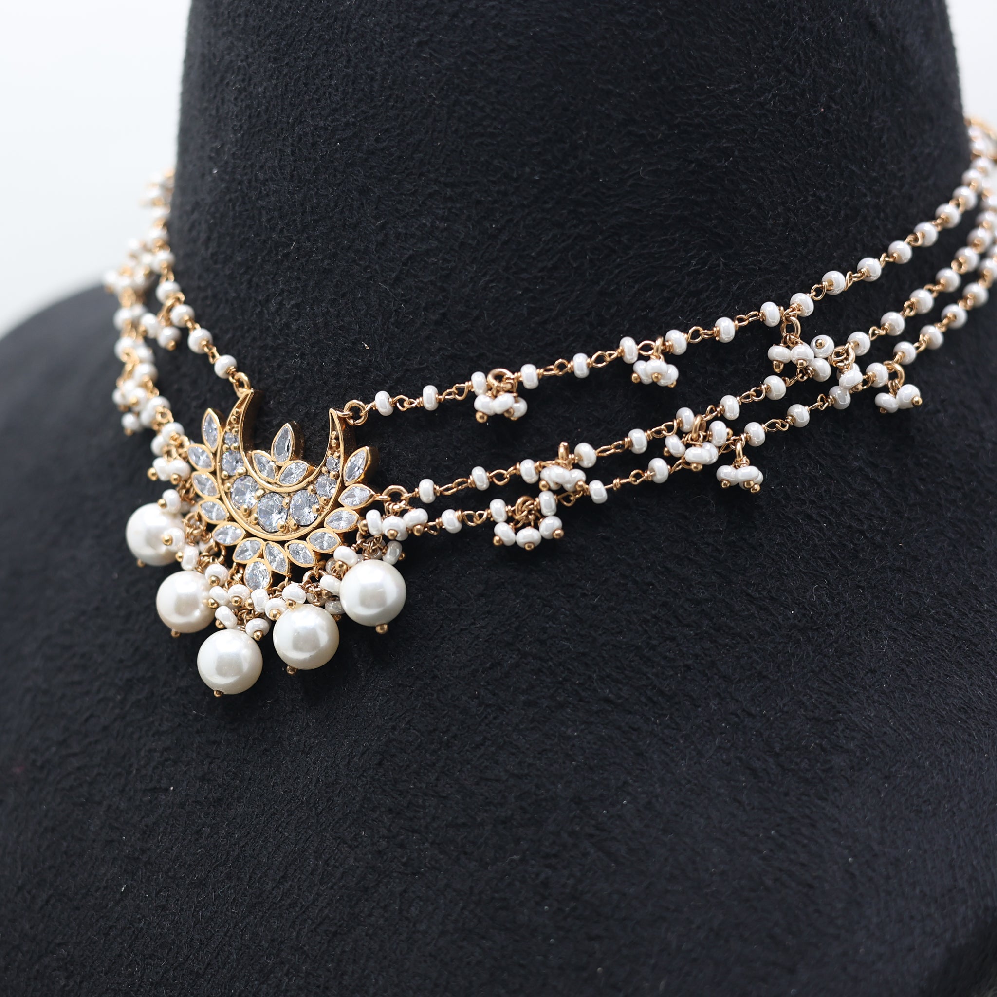 Elegant Pearl and Teardrop Necklace for women