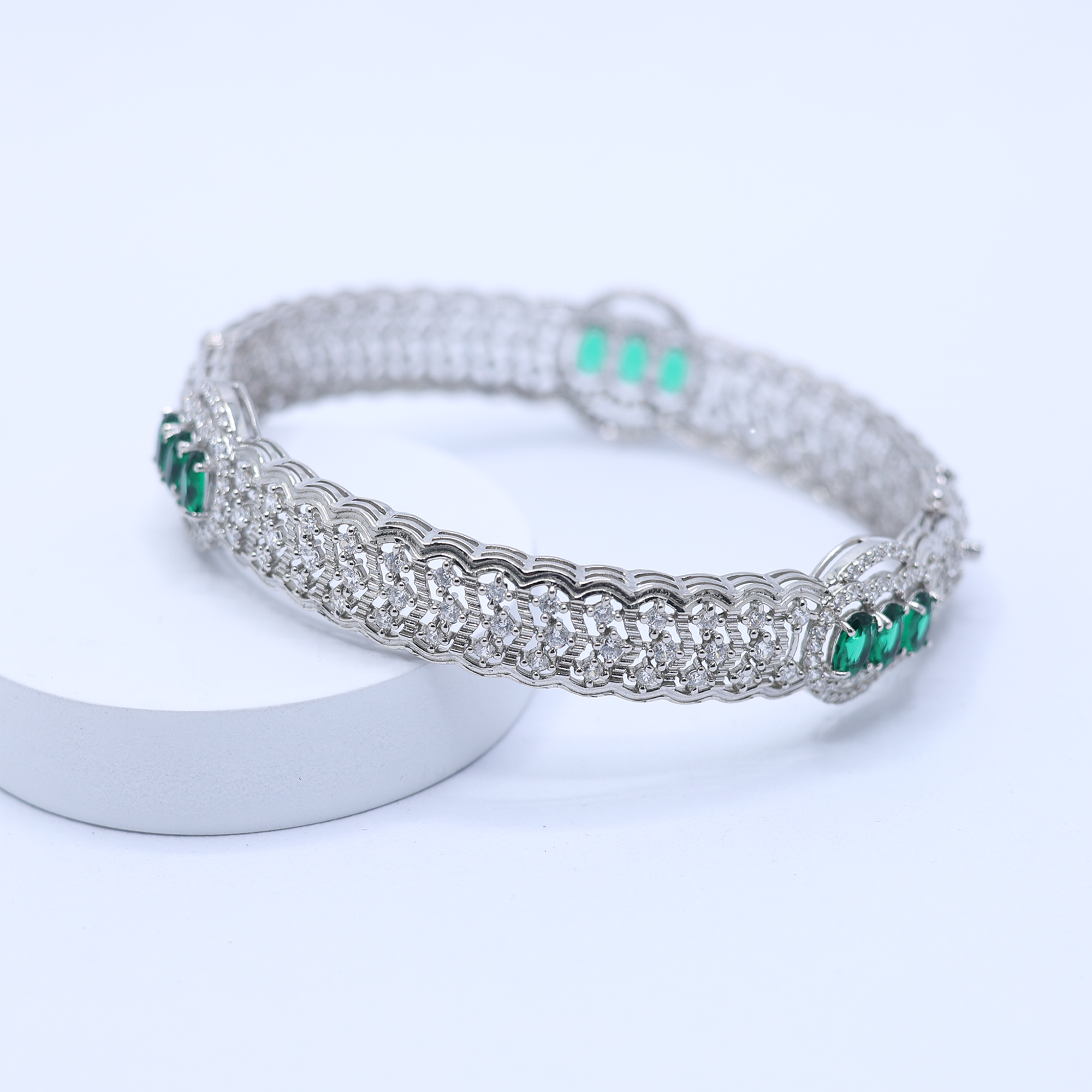 White Gold Paraiba Stone Bracelet