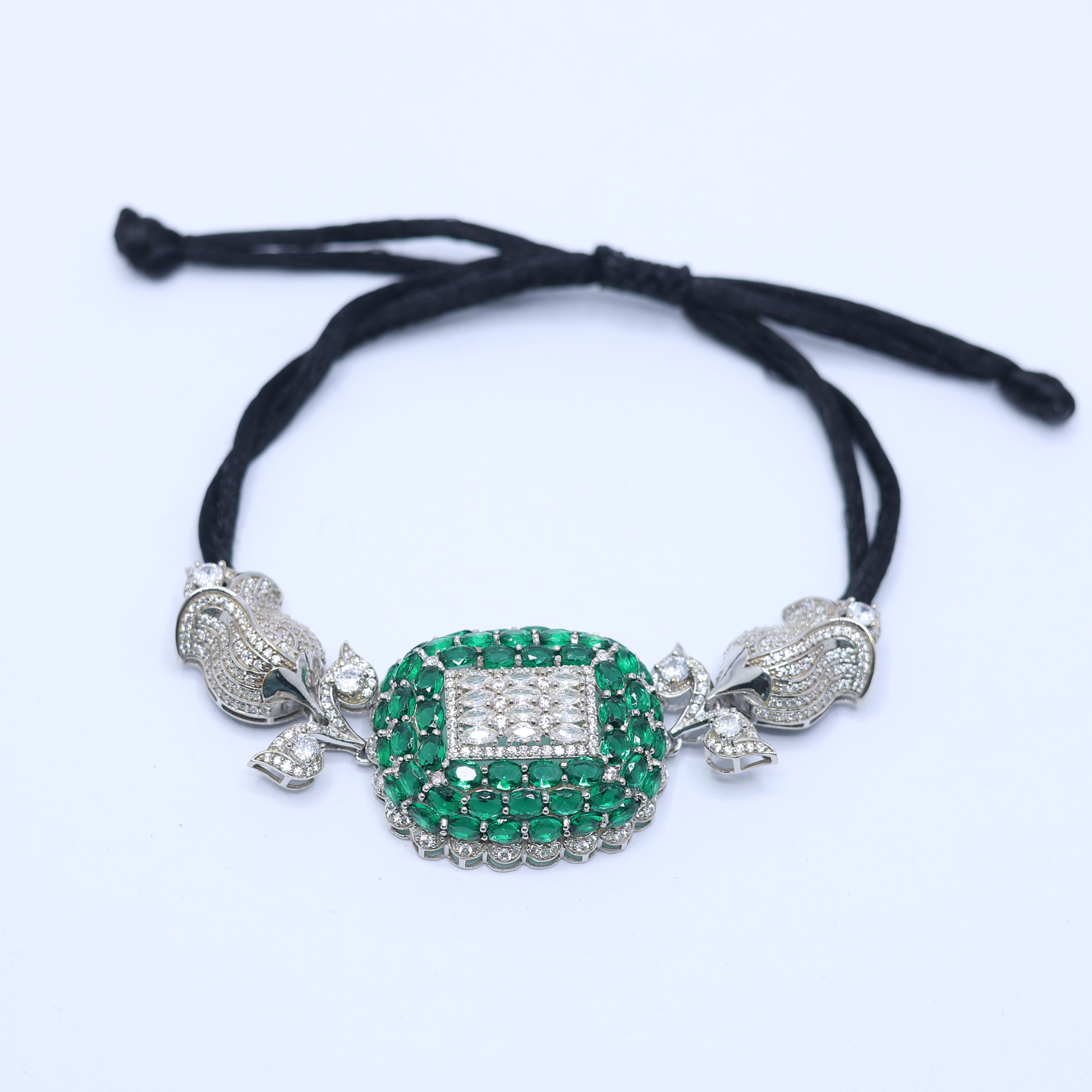 Traditional Emerald Bracelet for Women