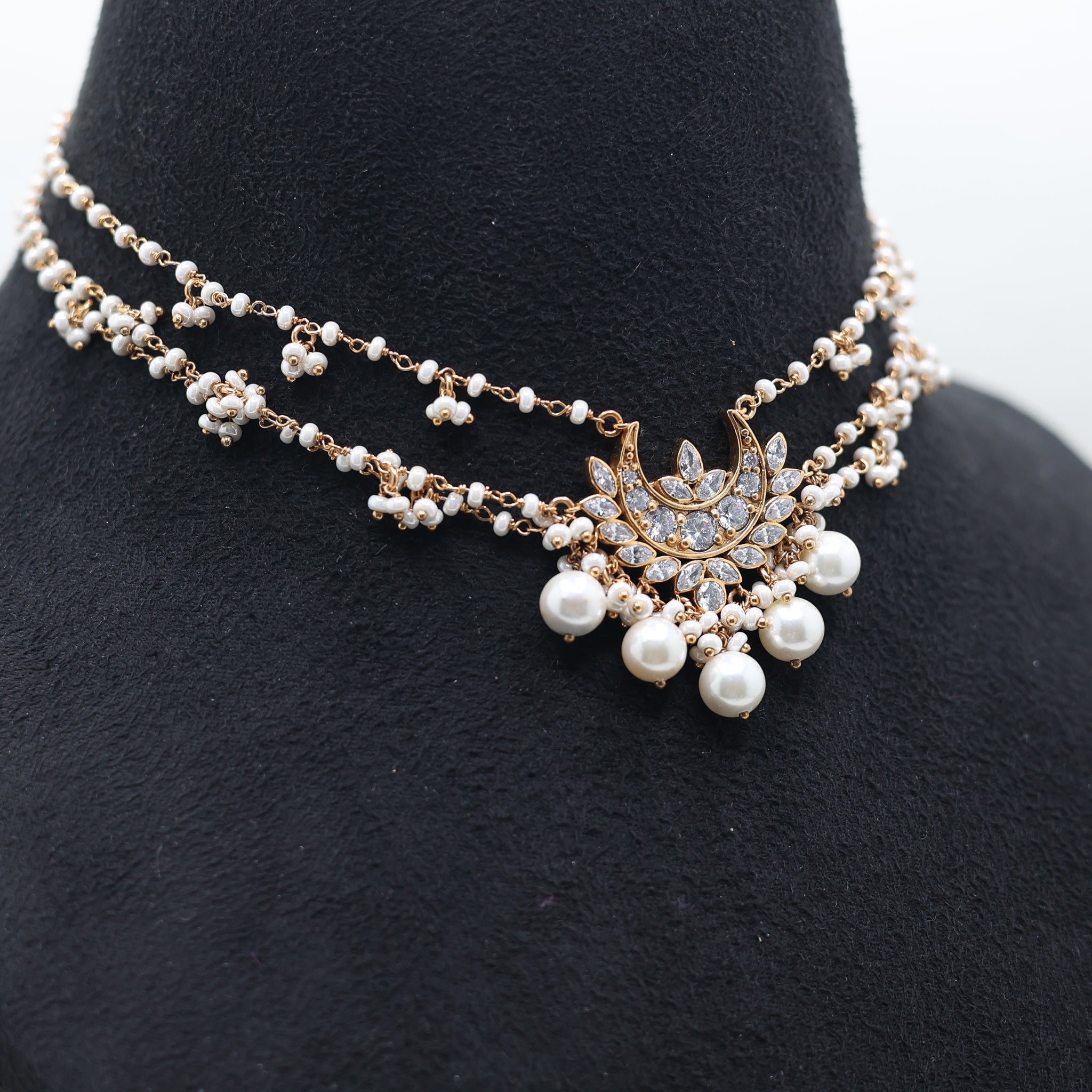 Elegant Pearl and Teardrop Necklace for women