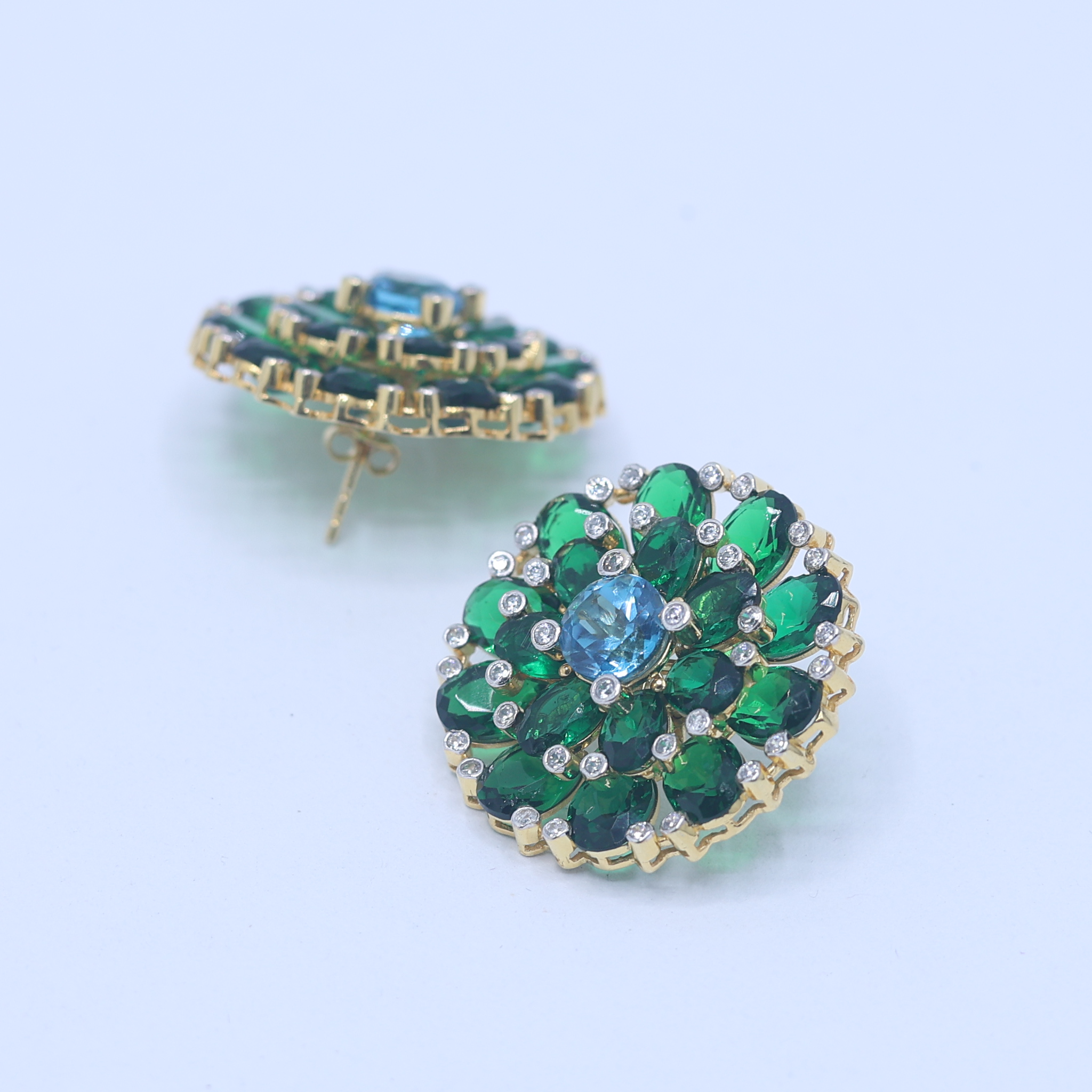 Queen Bija Bai Sparkling Stud Earring