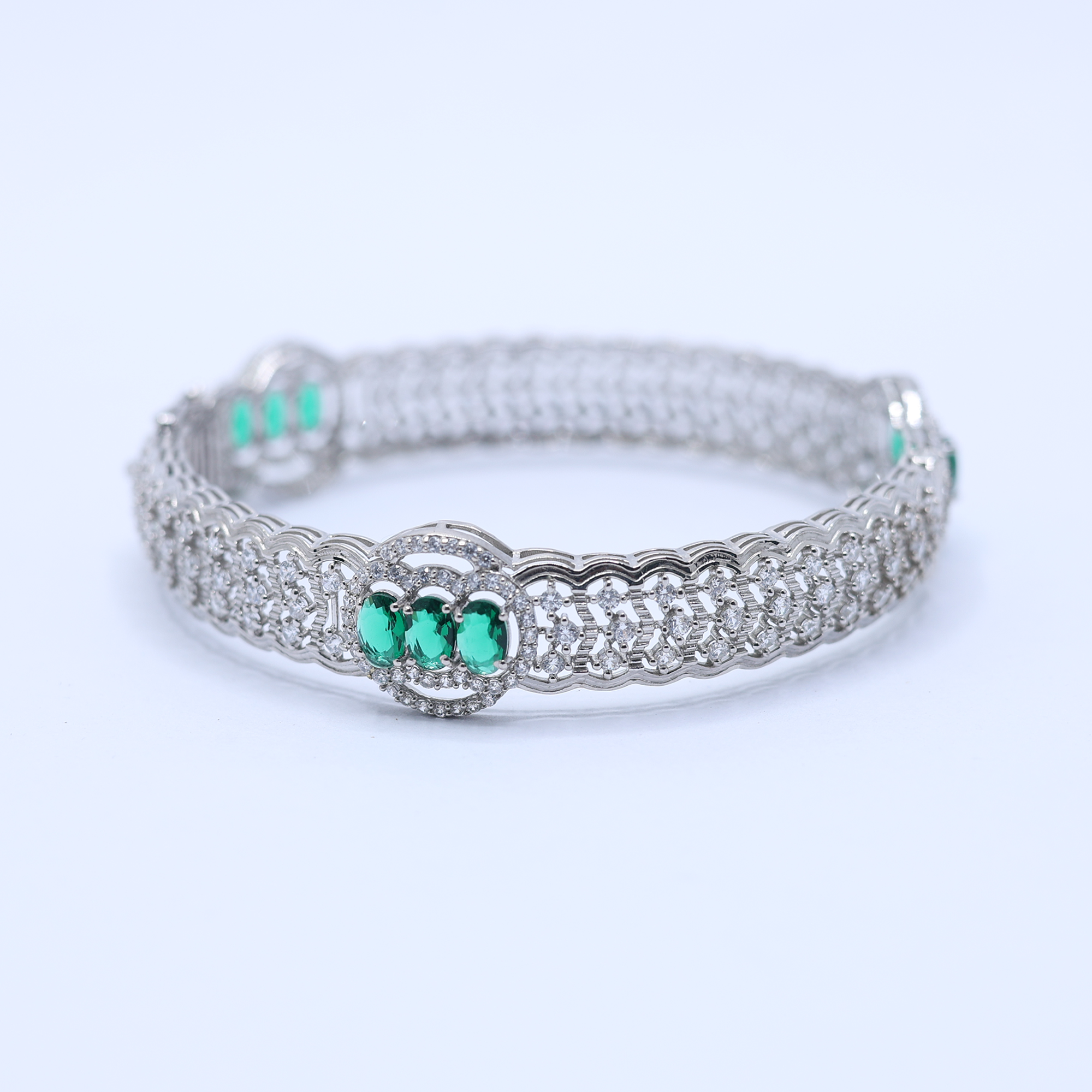 Elegant Paraiba Diamond Bracelet