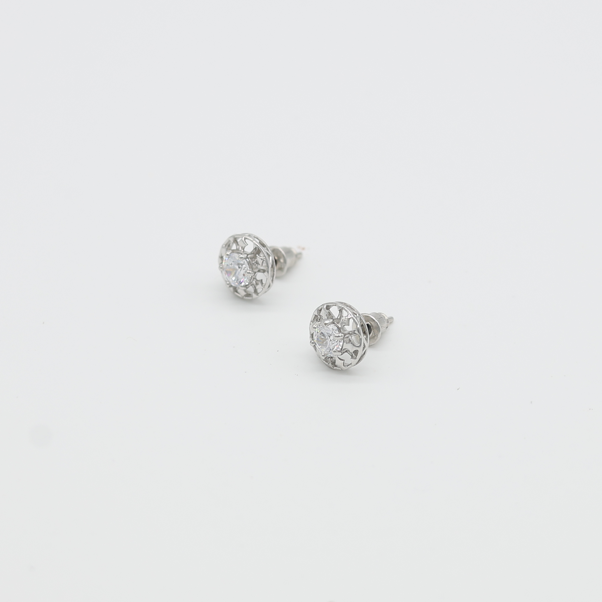 White Gold Adjustable Silver Floral Round Stud Earring For Woman