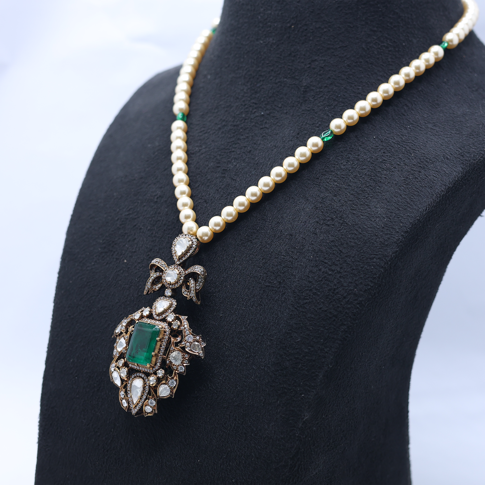 Royal Radiant Emerald Polki Necklace