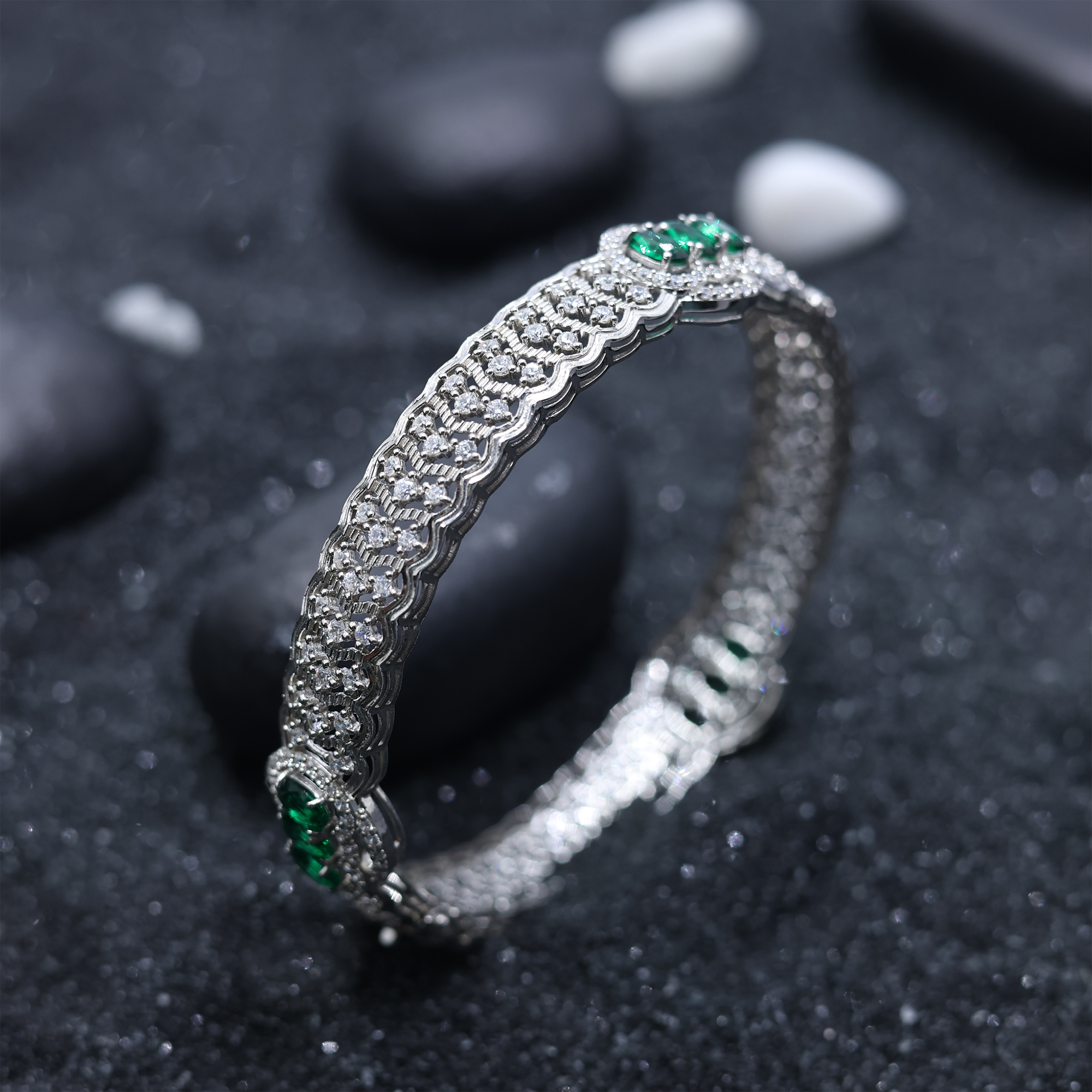 Elegant Paraiba Diamond Bracelet