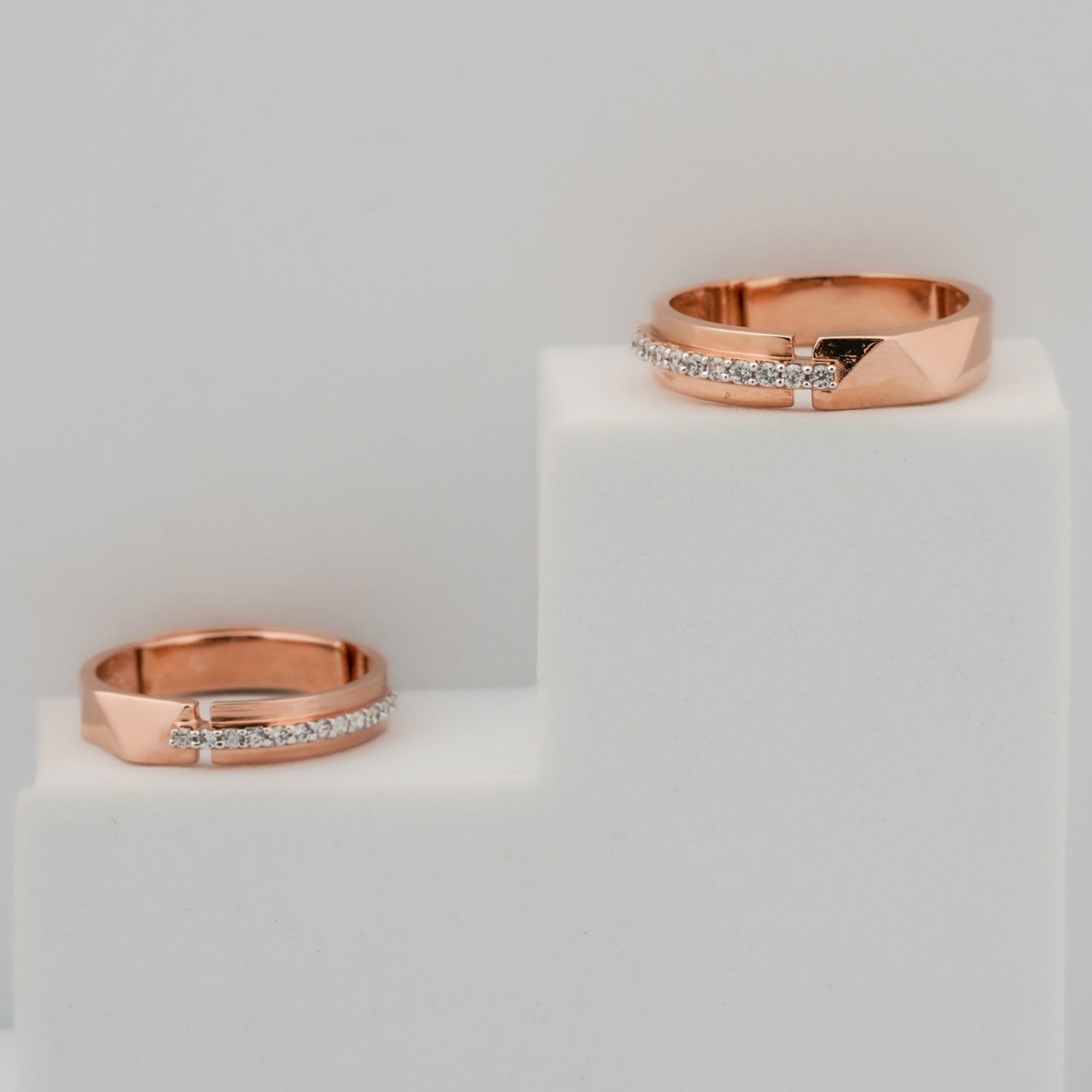 Rose Gold Couple Band Ring Set