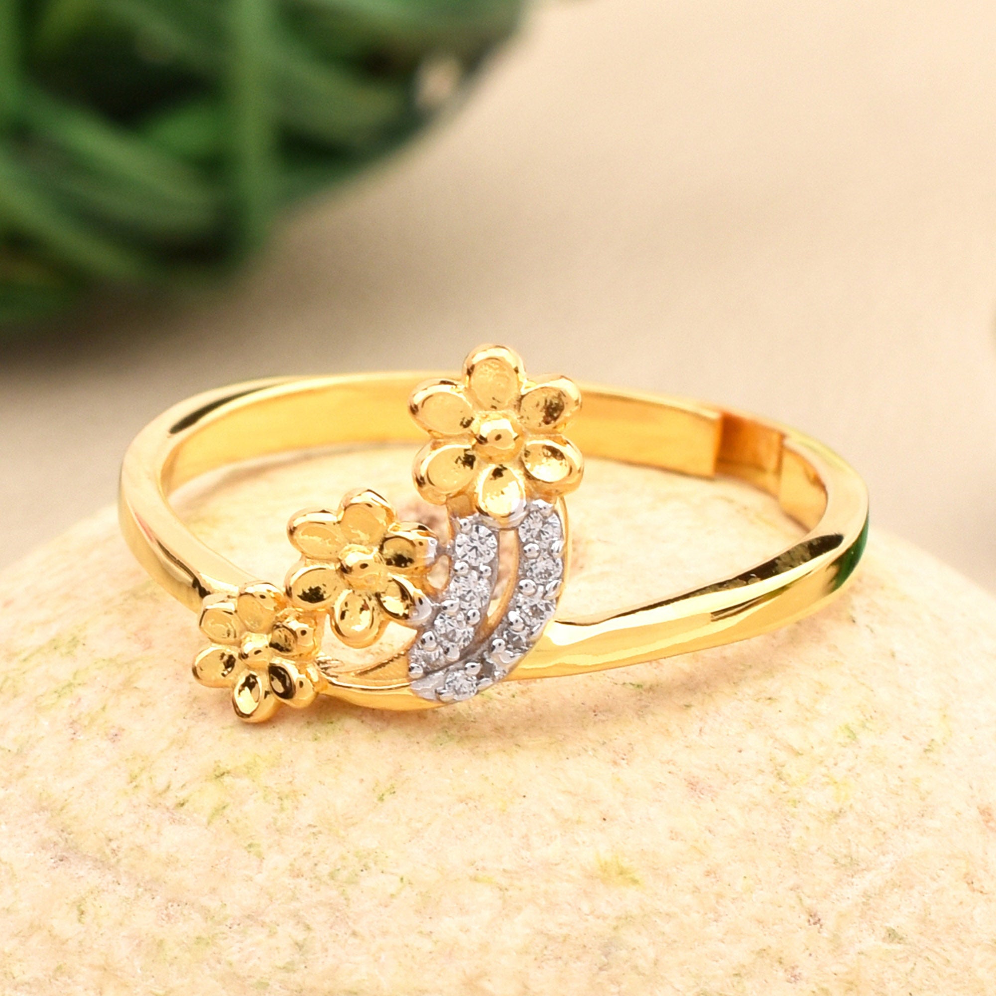 Sparkling Triple Flower Diamond Ring