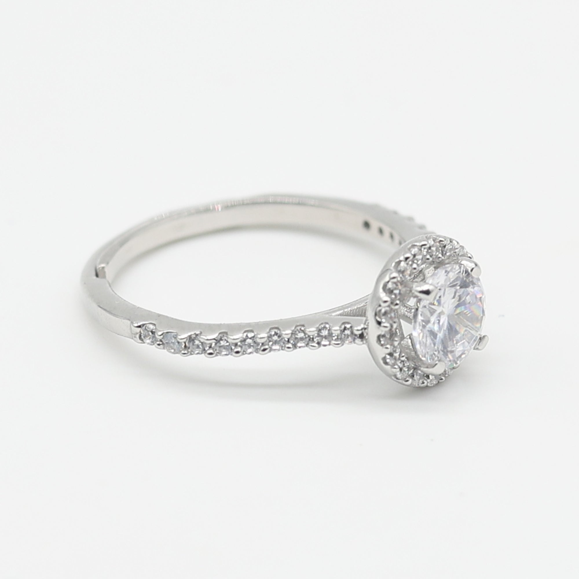 Round Halo Solitaire Ring