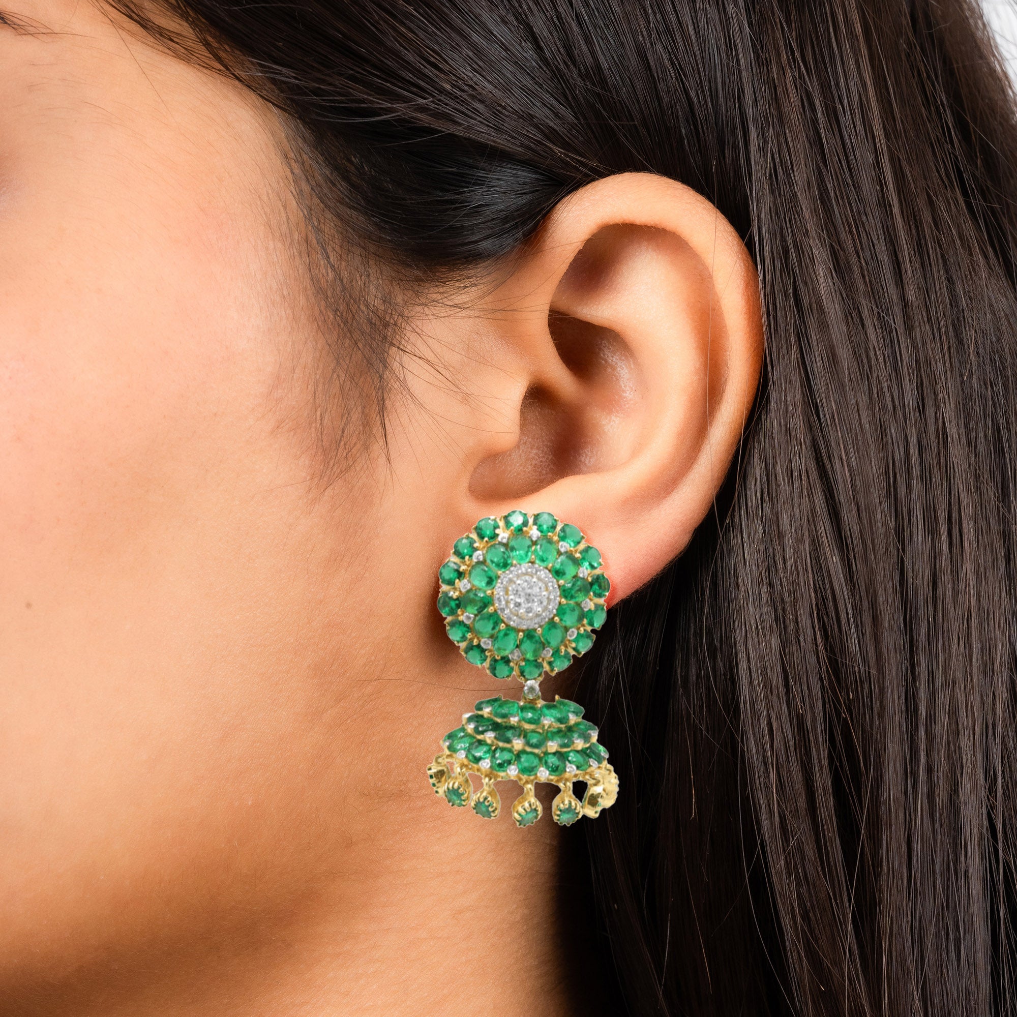 Queen Didda Emerald Jhumka Earrings