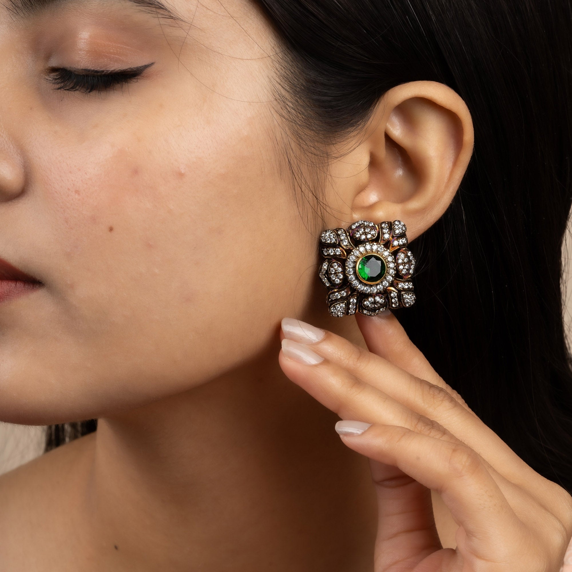 Rani Damayanti Classic Studs Earring