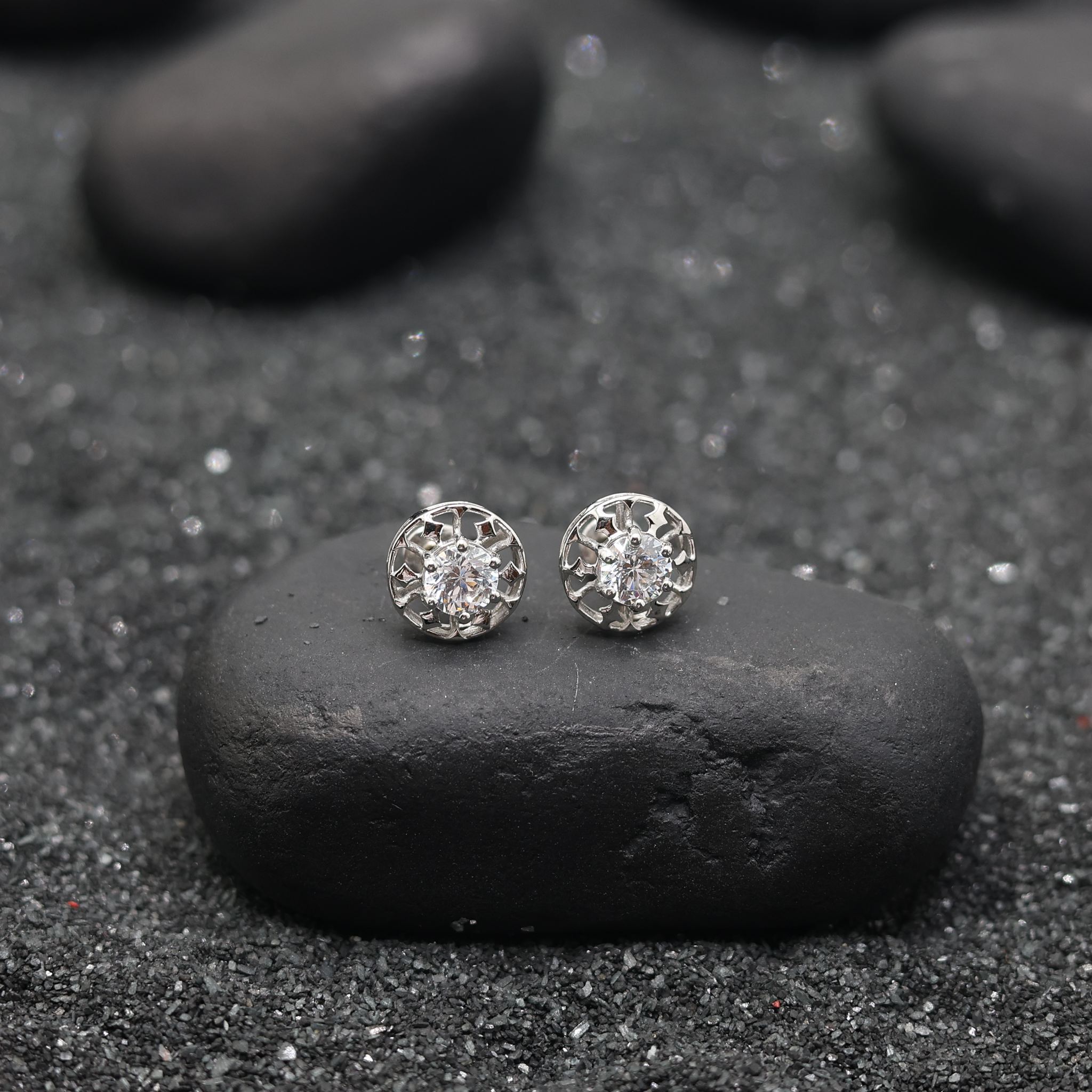 White Gold Adjustable Silver Floral Round Stud Earring For Woman