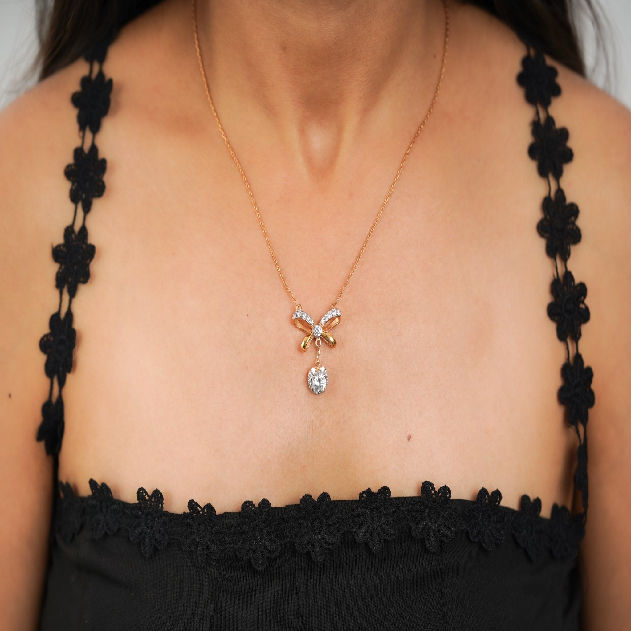 Chic Bow Charm Pedant