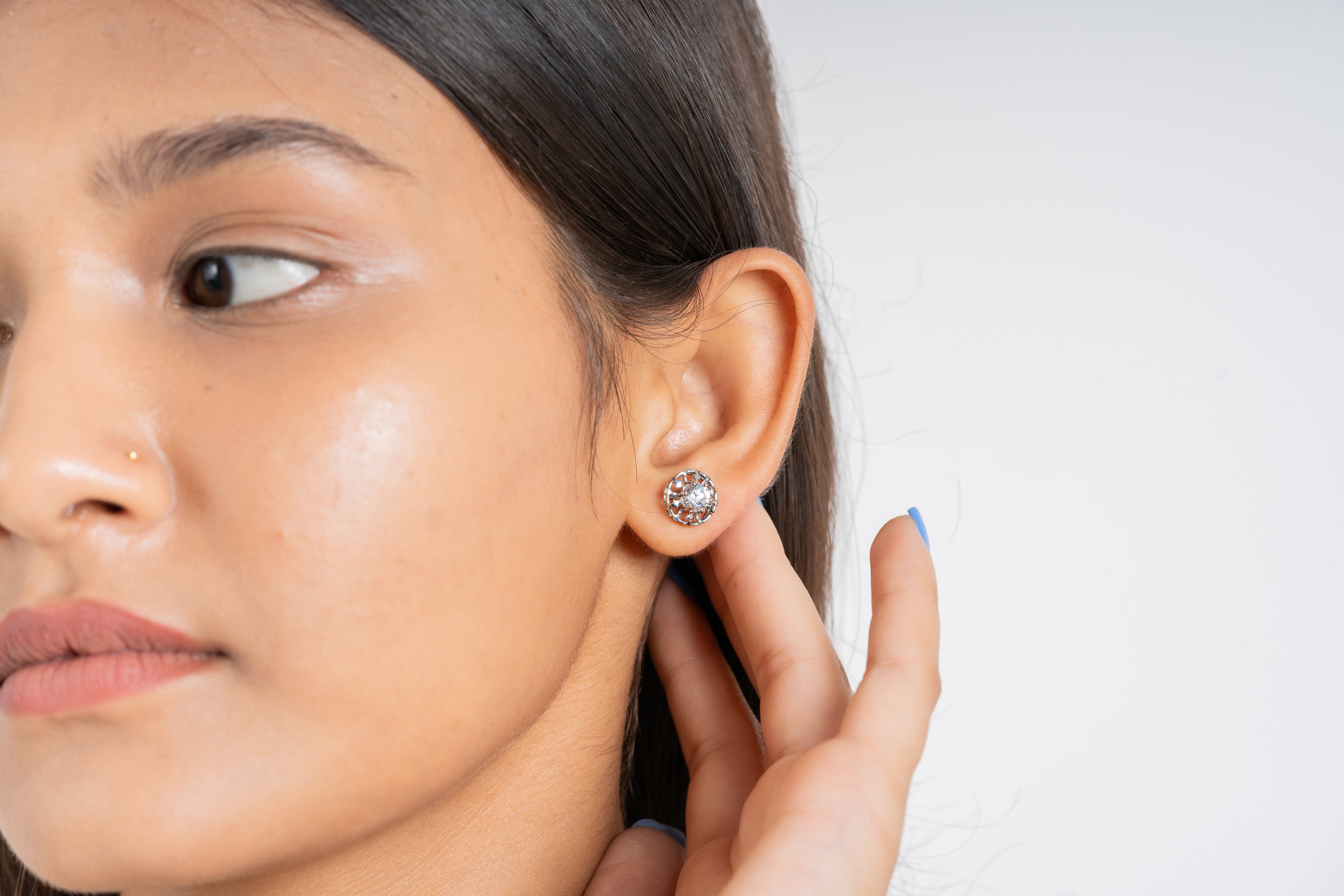 White Gold Adjustable Silver Floral Round Stud Earring For Woman