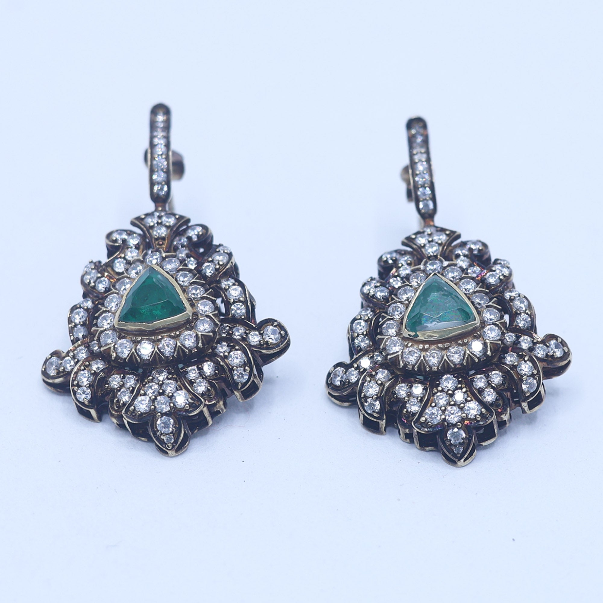 Rani Lakshmi Victorian Dangler