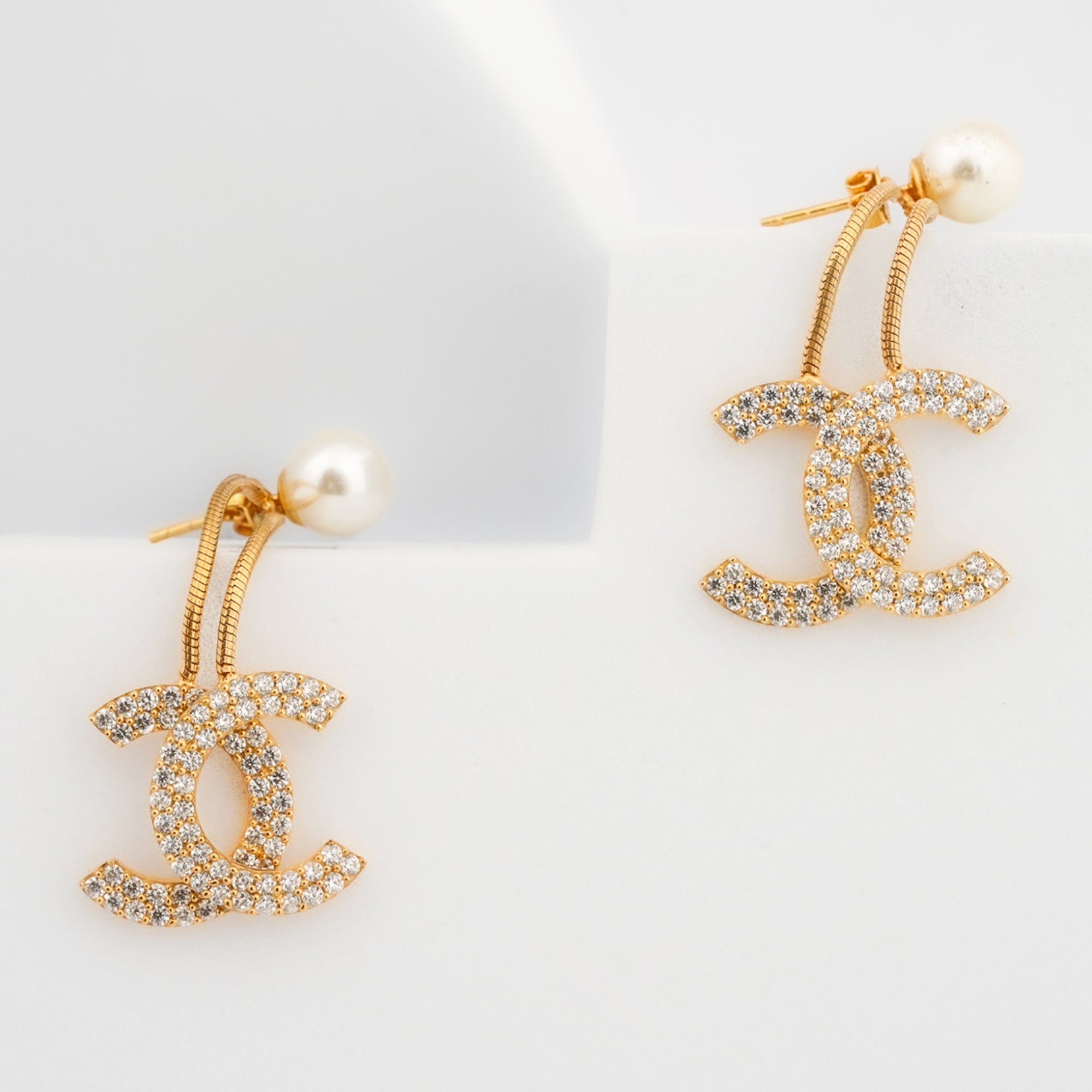 Pearl Drop C Chain Earrings
