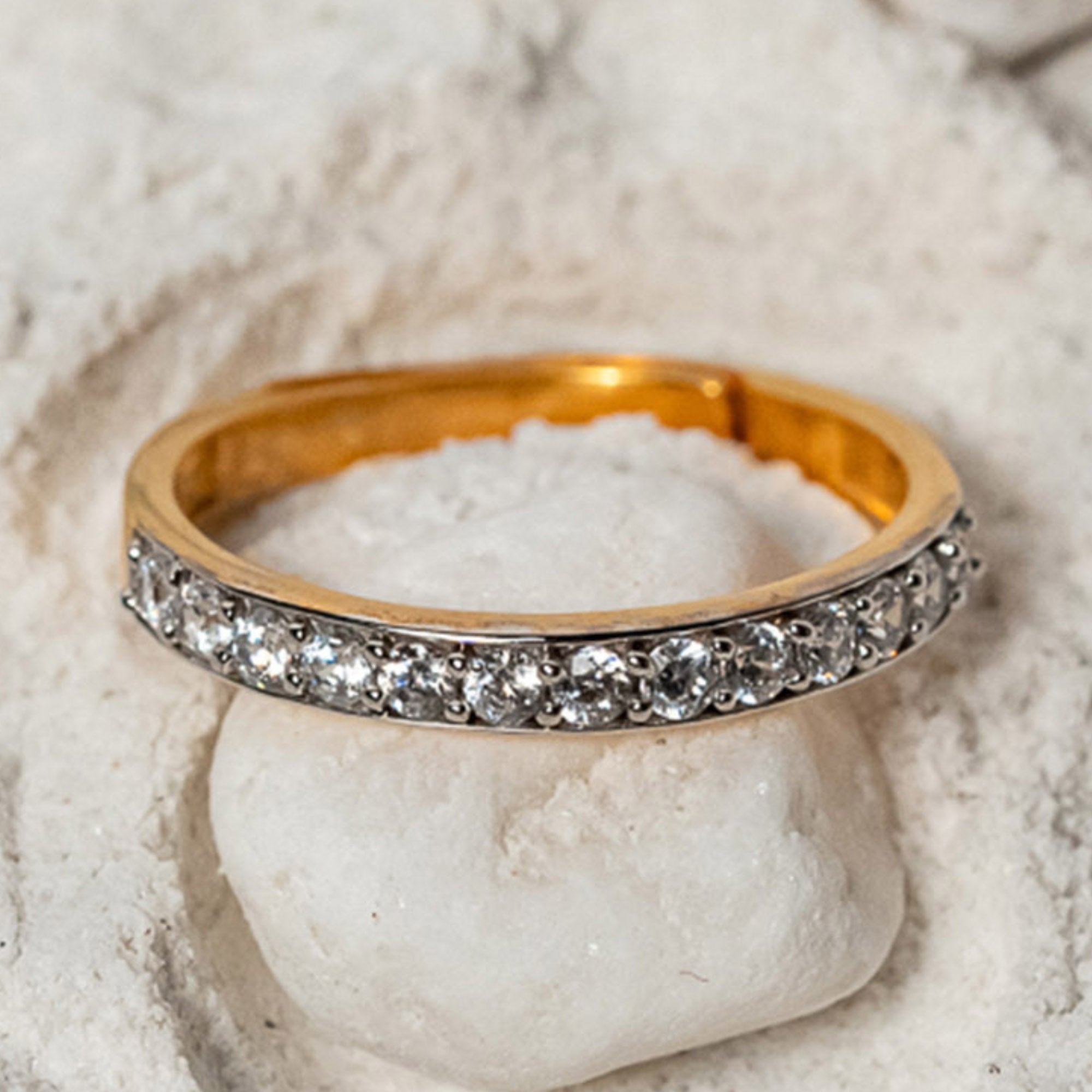 Couple Rings in Yellow Gold Plating