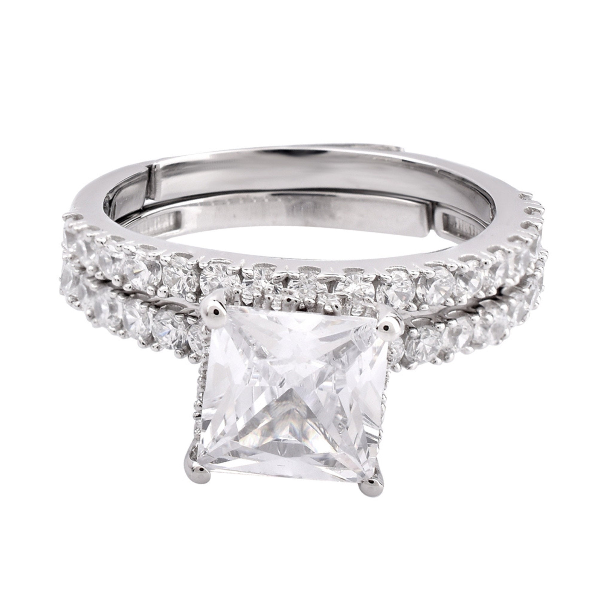 Princess and Round Stone Ring Set