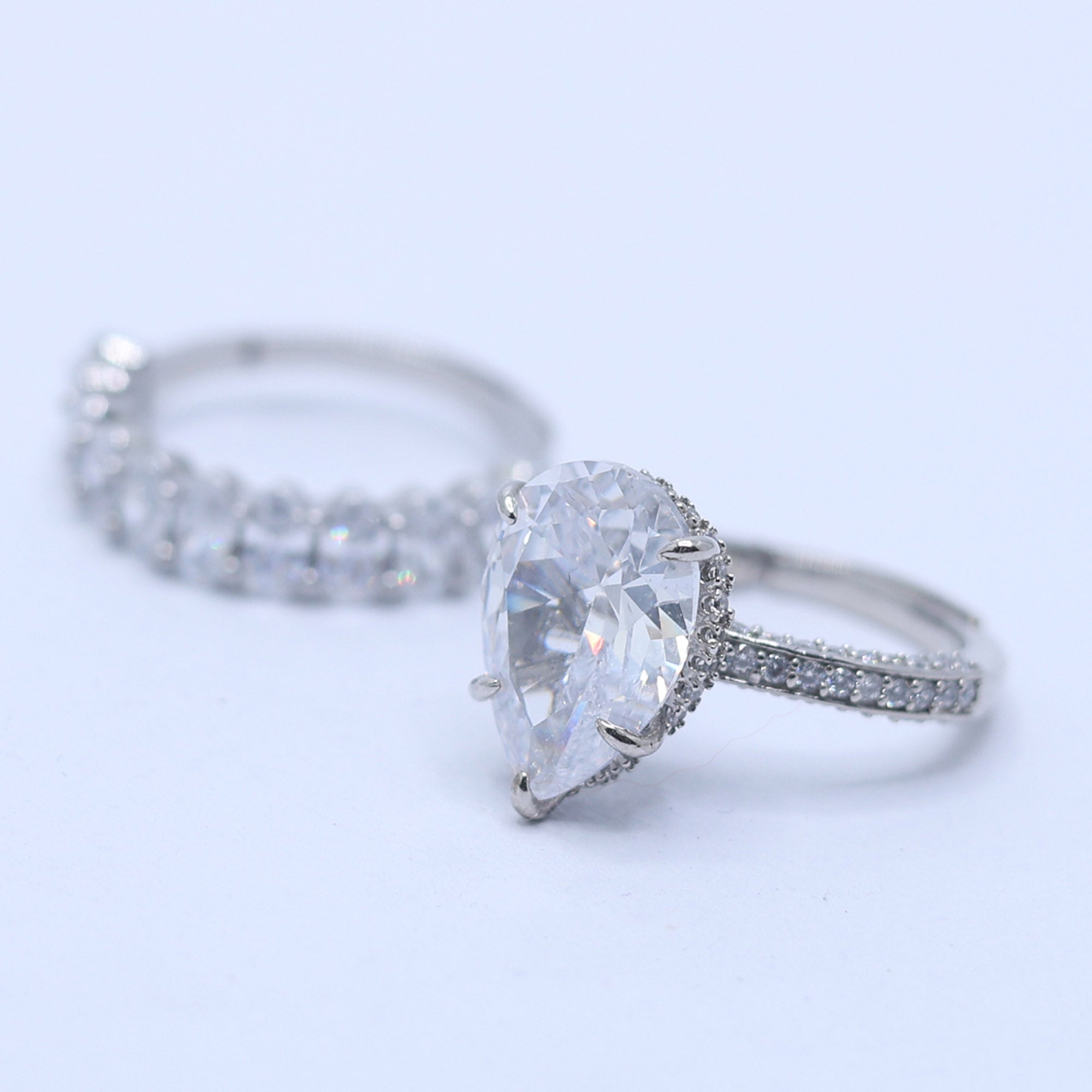 Elegant Pear Halo Duo Ring Set