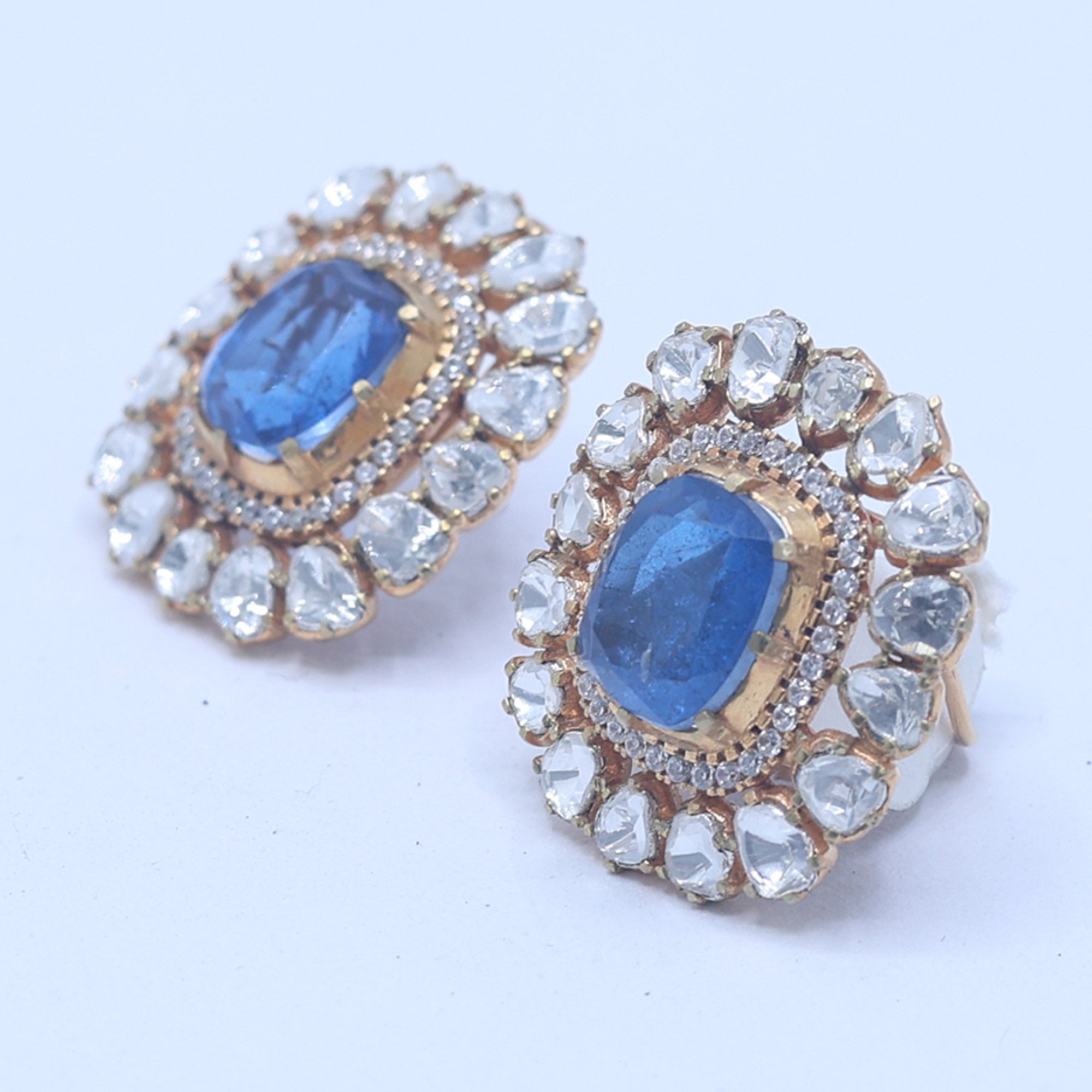 Queen Indira Royal Bloom Stud