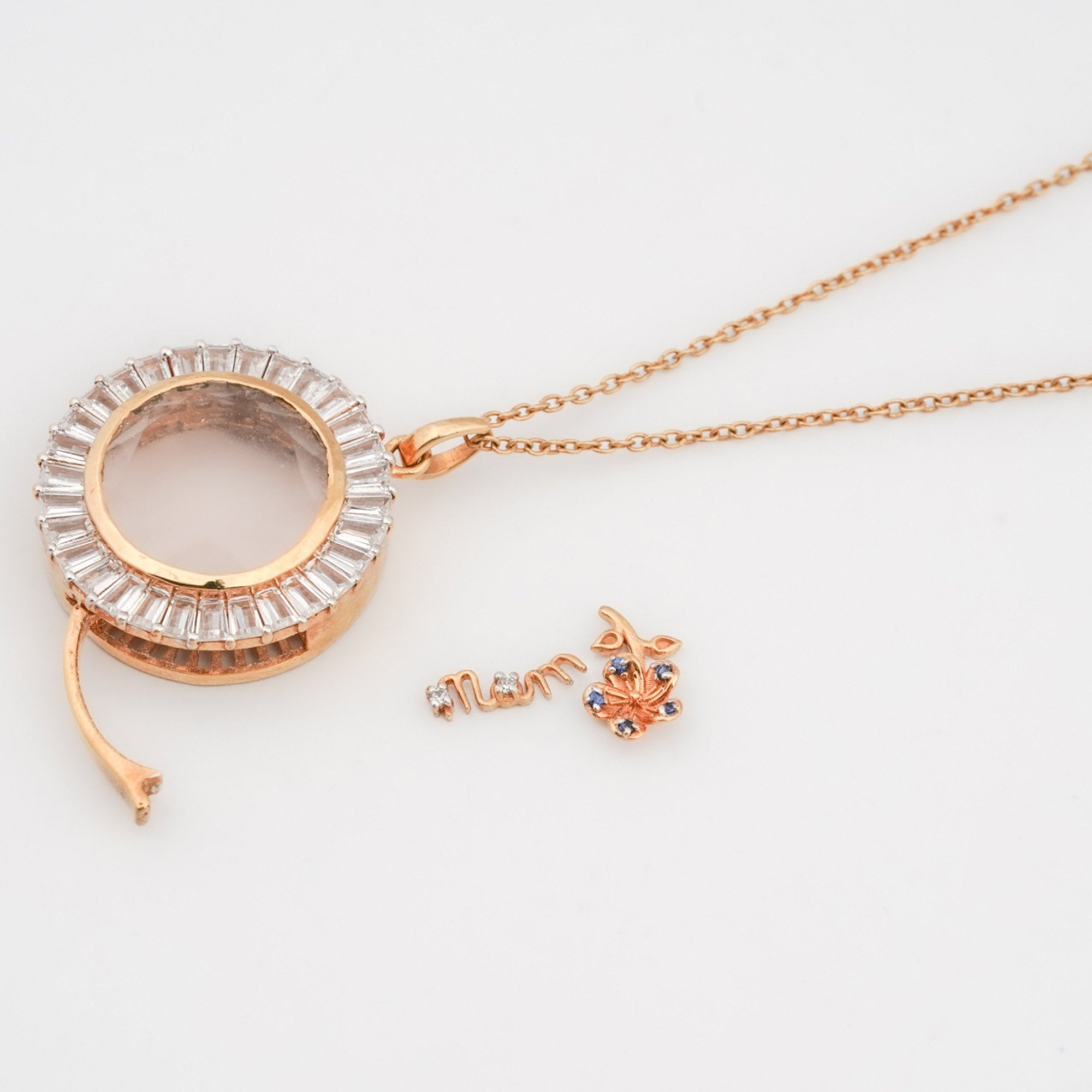 Floating Charm Mom Motif Pendant