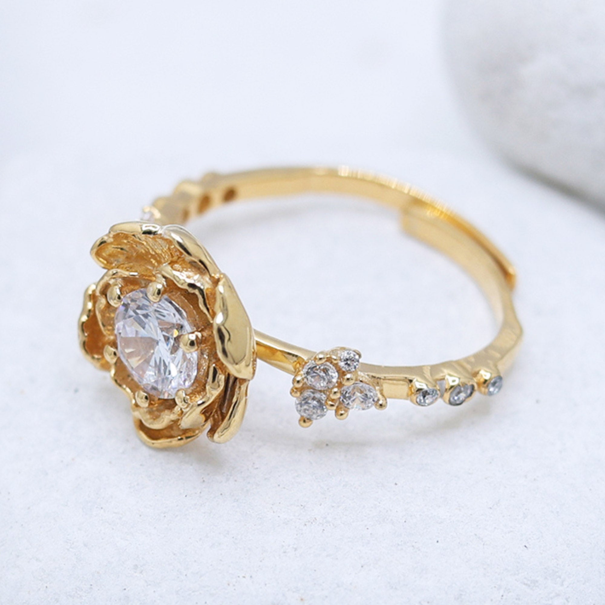 Luxury Floral Diamond Ring