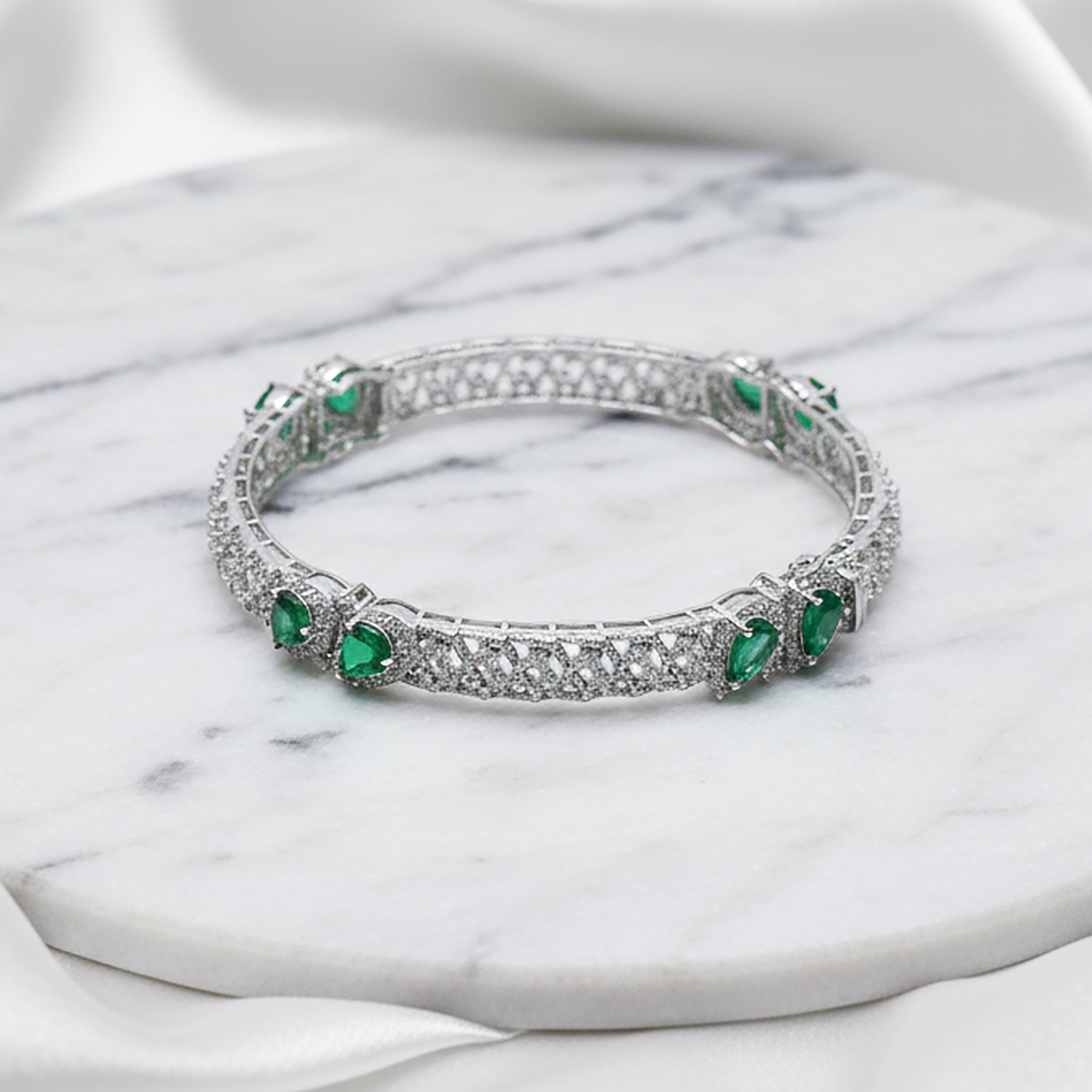 Paraiba Halo Twisted Design Bracelet