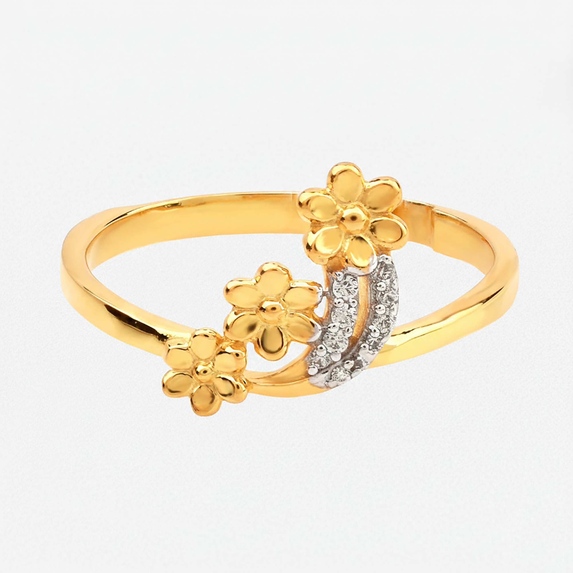 Sparkling Triple Flower Diamond Ring