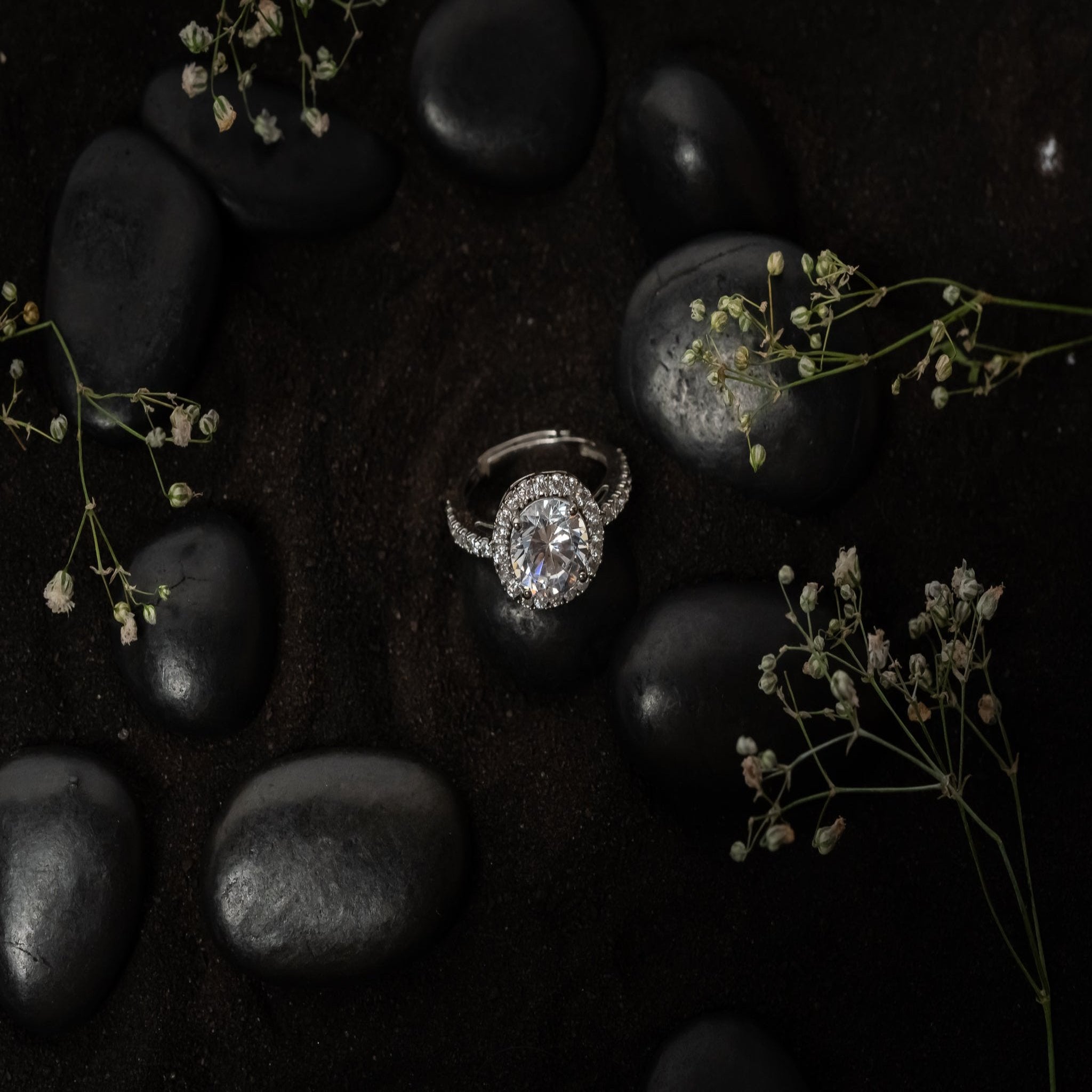 Glow Nest Cushion Adjustable Ring