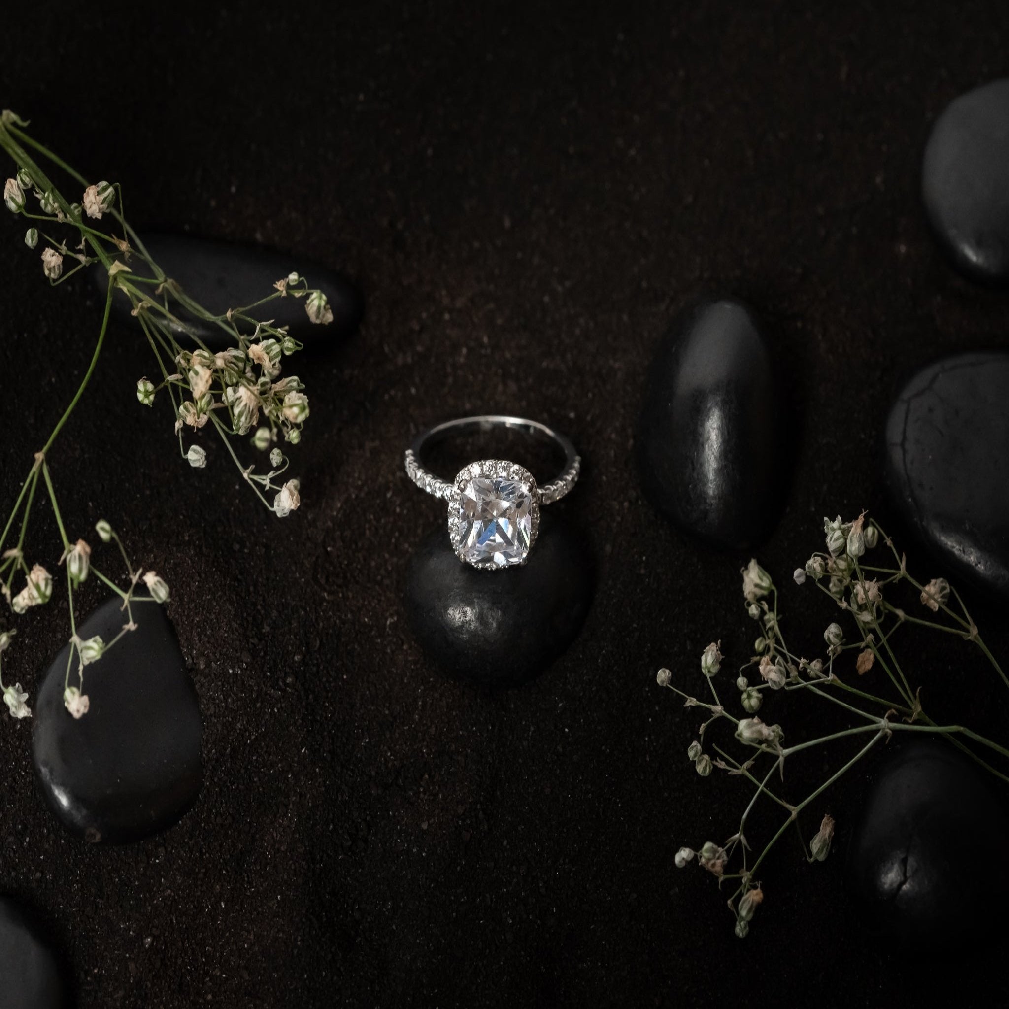 Glow Nest Cushion Adjustable Ring