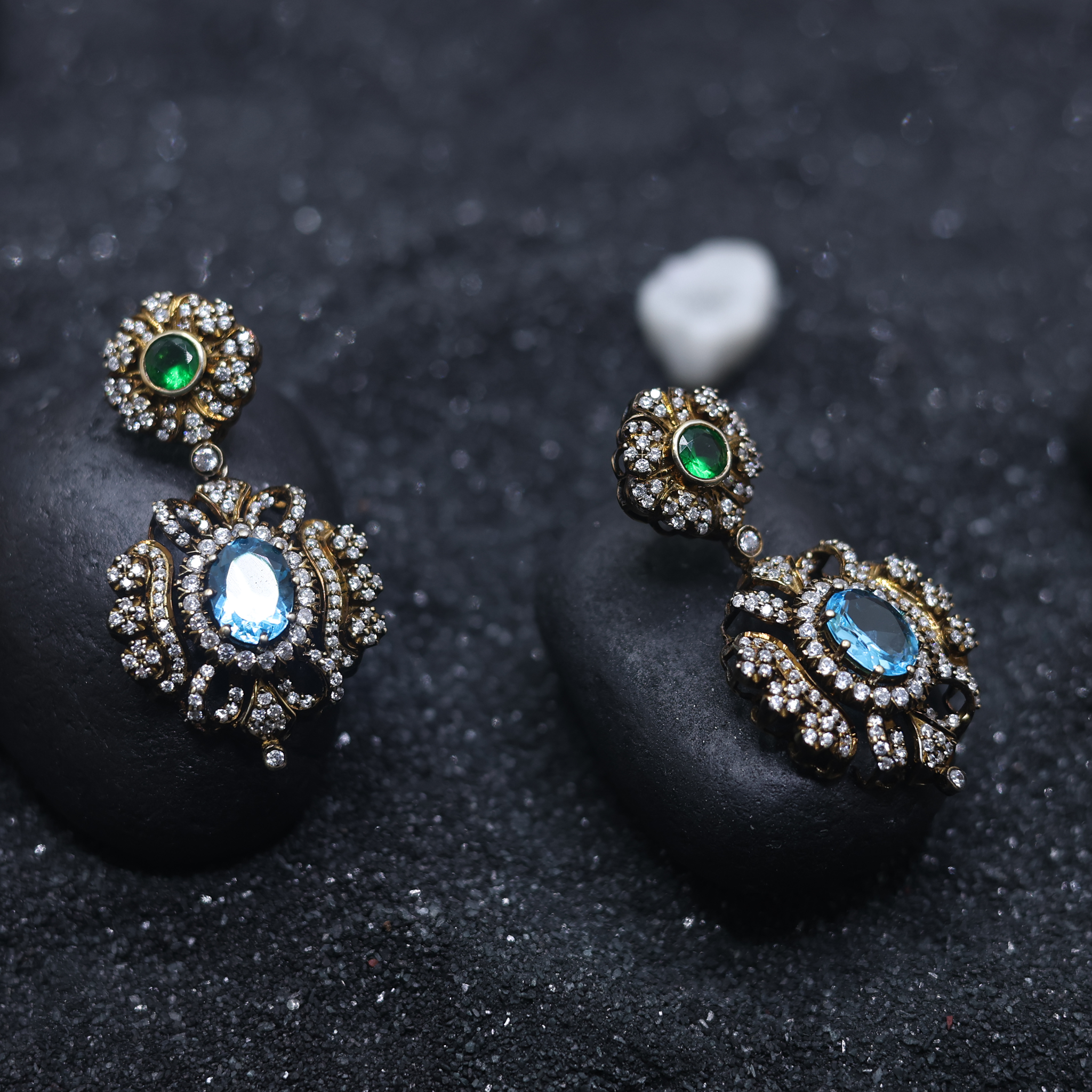 Queen Boudica Flame Dangle Earring