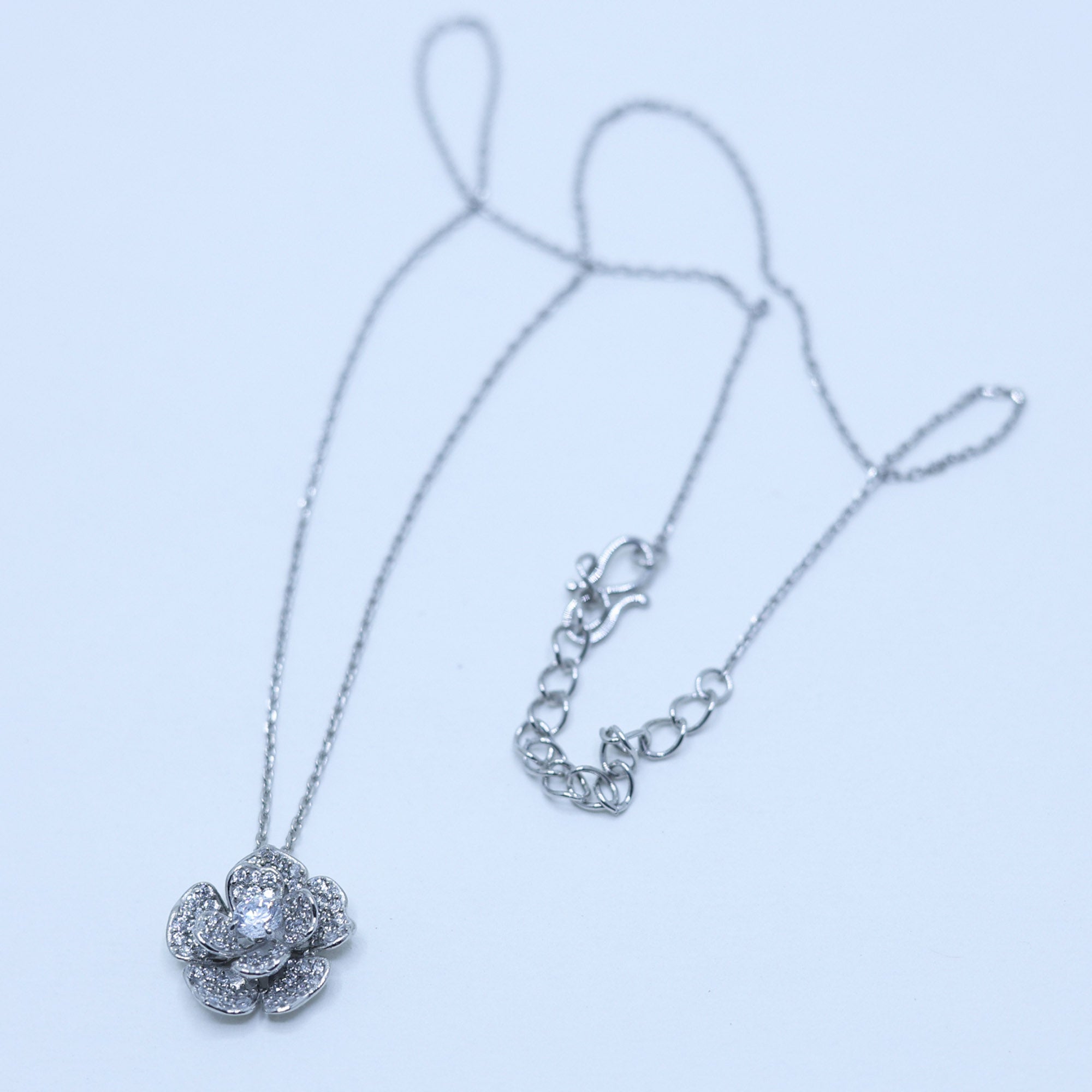 Dainty Silver Flower Pendant