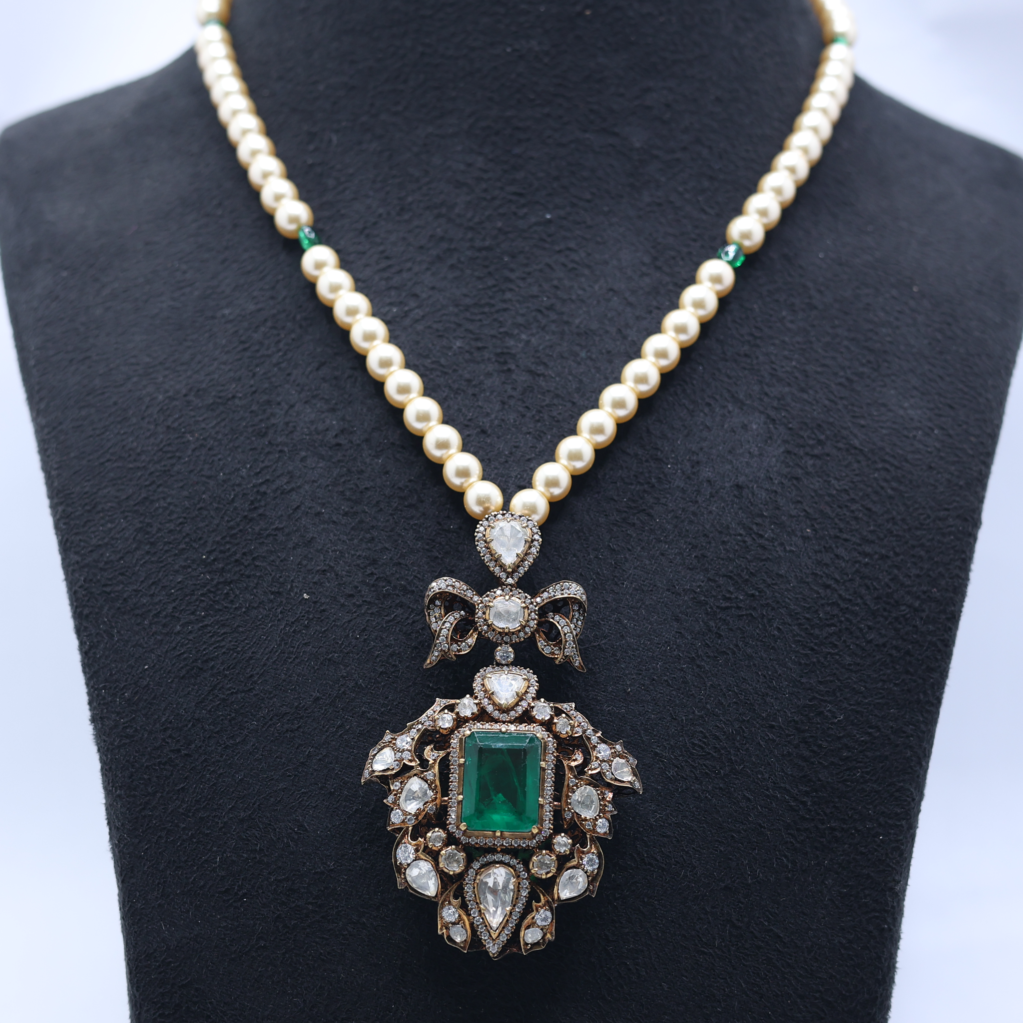 Antique Gold Plated Emerald Polki Necklace