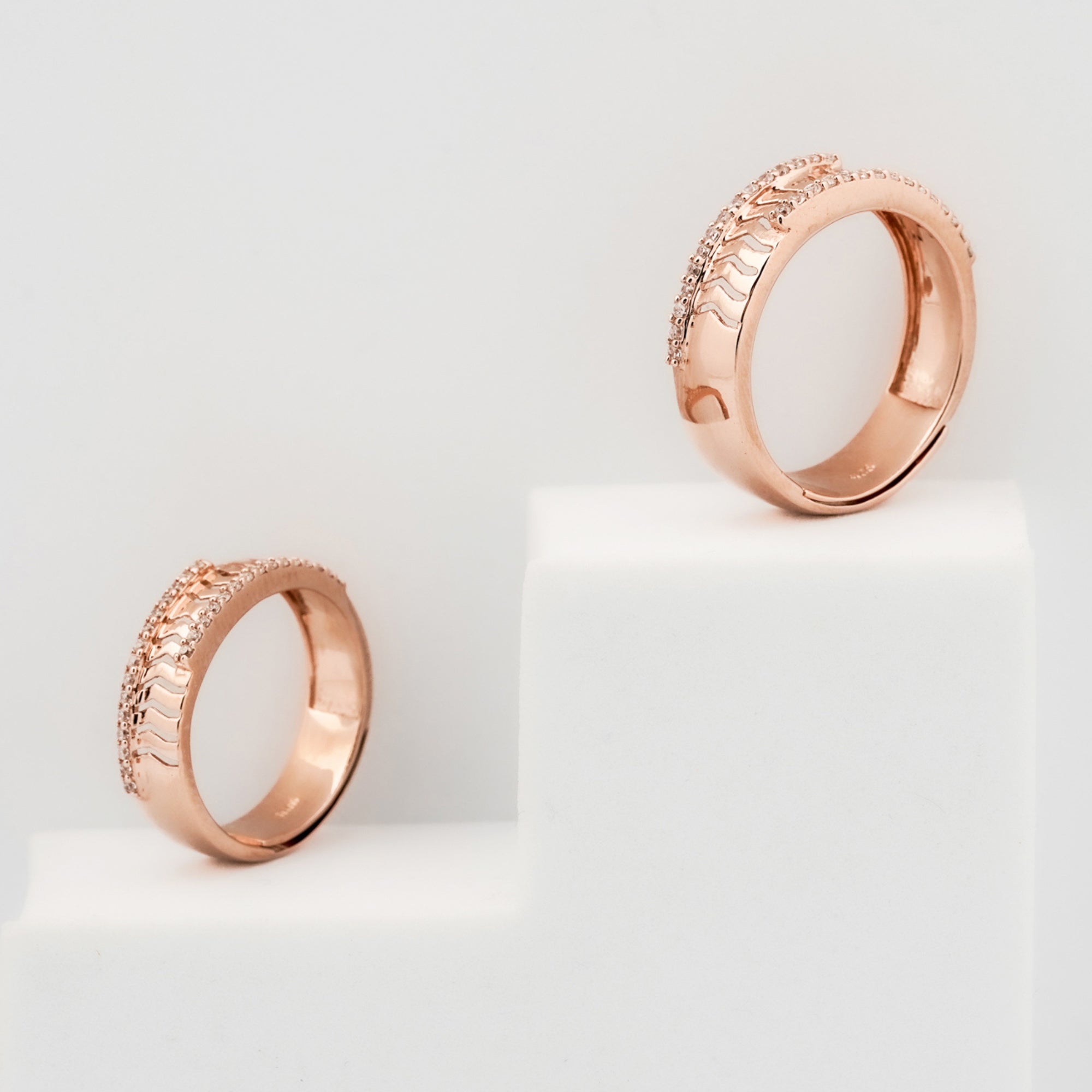 Rose Gold Eternal Couple Band