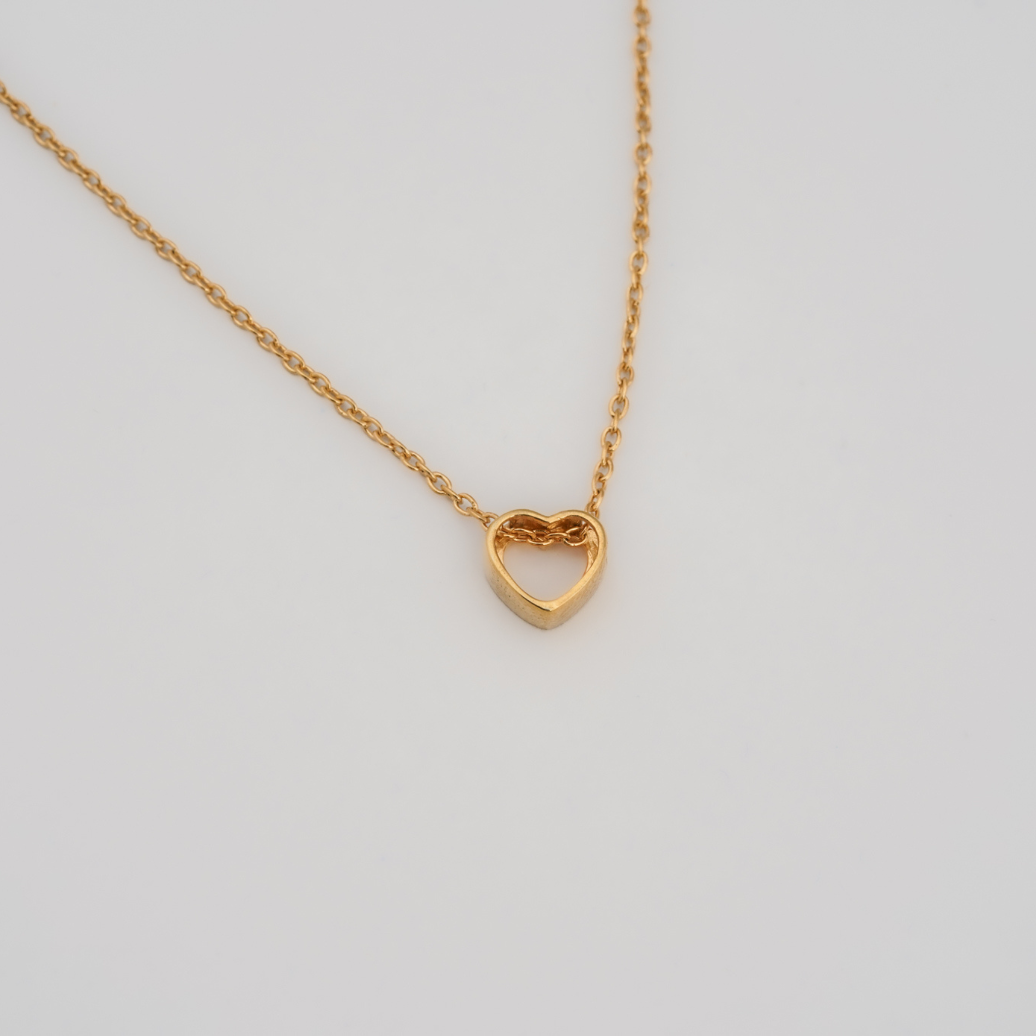 Elegant Yellow Gold Plated Heart Pendant