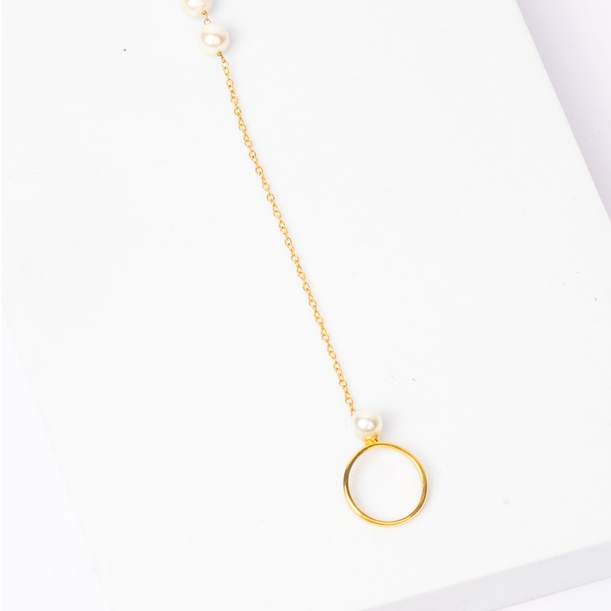 Pearl Finger Bracelet