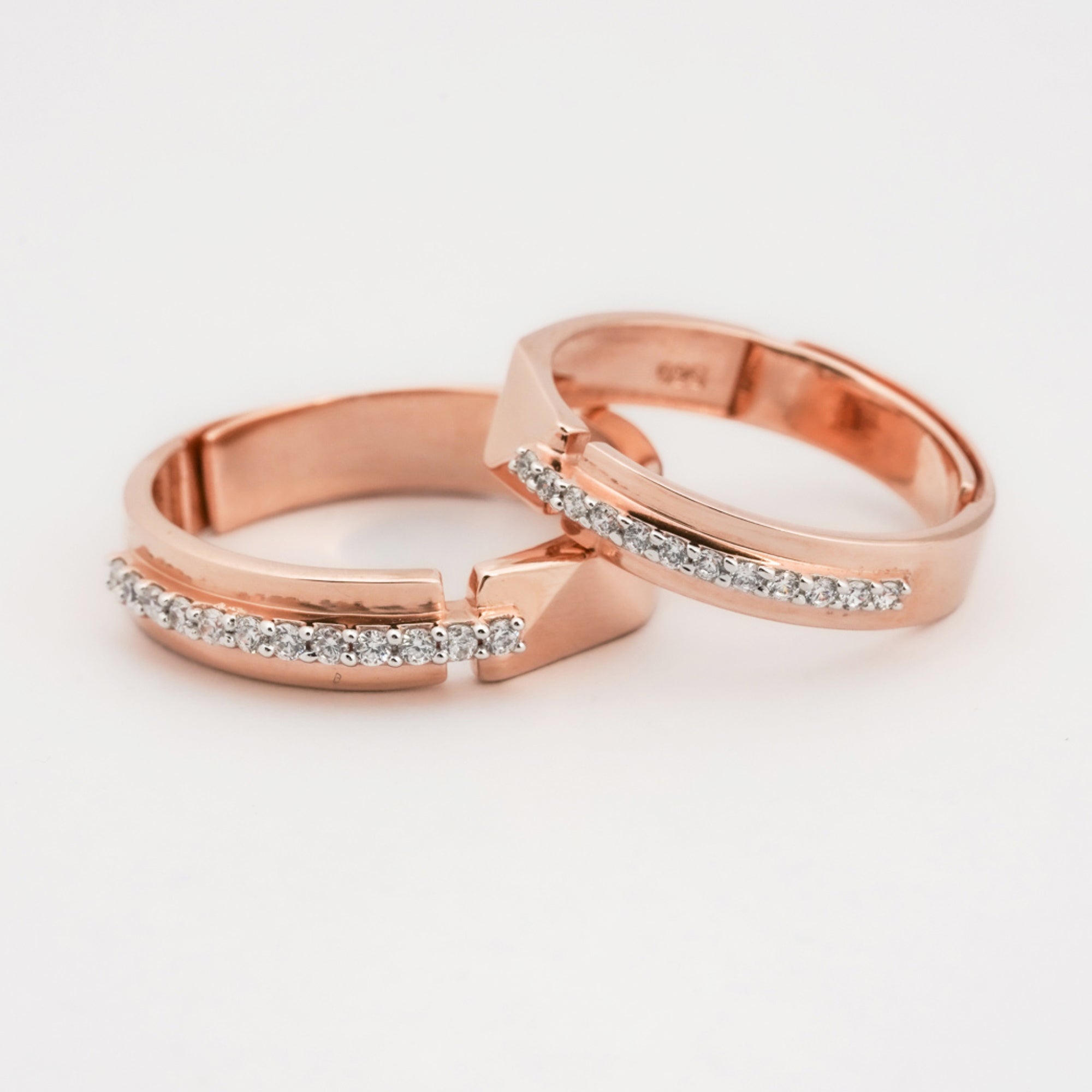 Rose Gold Couple Band Ring Set