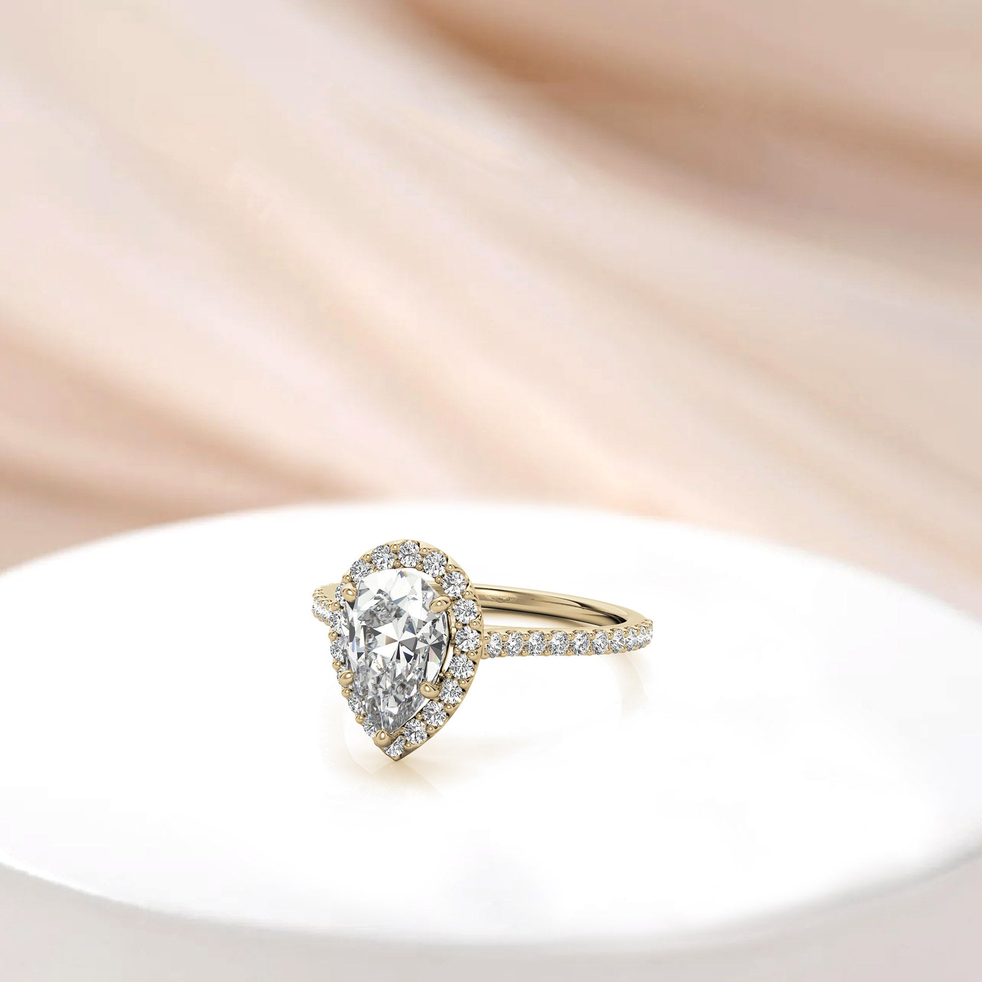 Silver Luxe Teardrop Ring