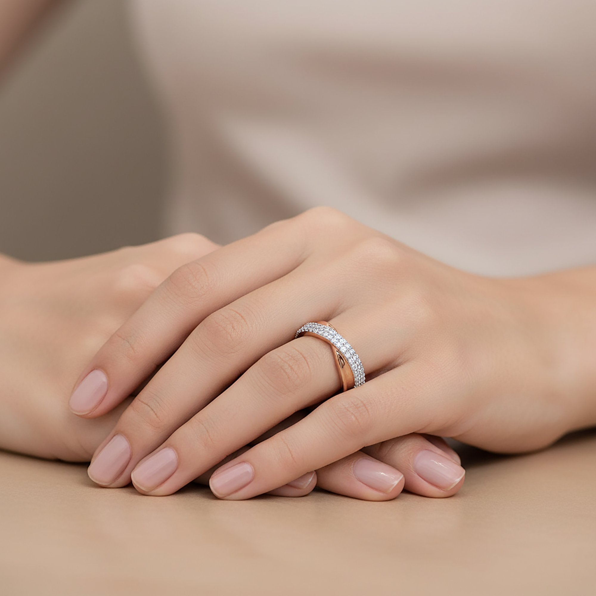 Sparkling Crossover Diamond Band