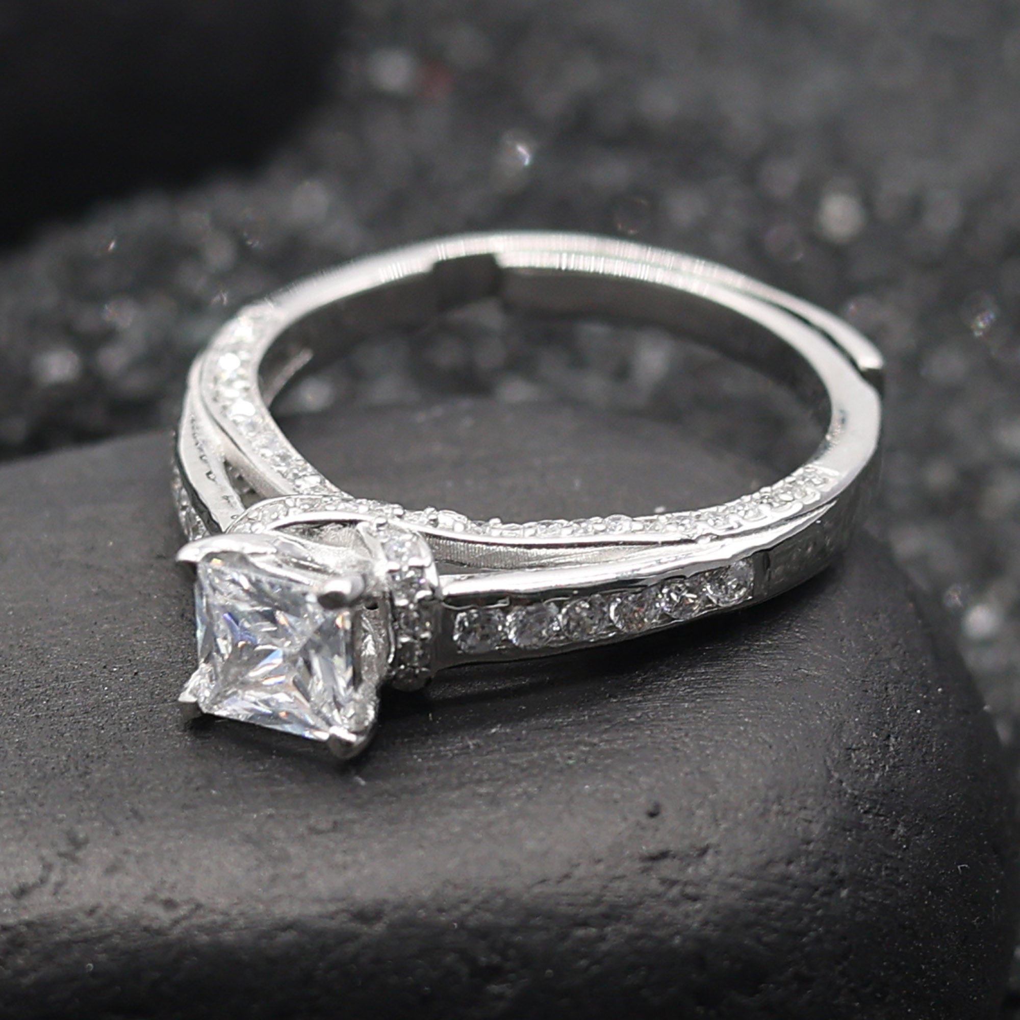 Princess Diamond Proposal Ring