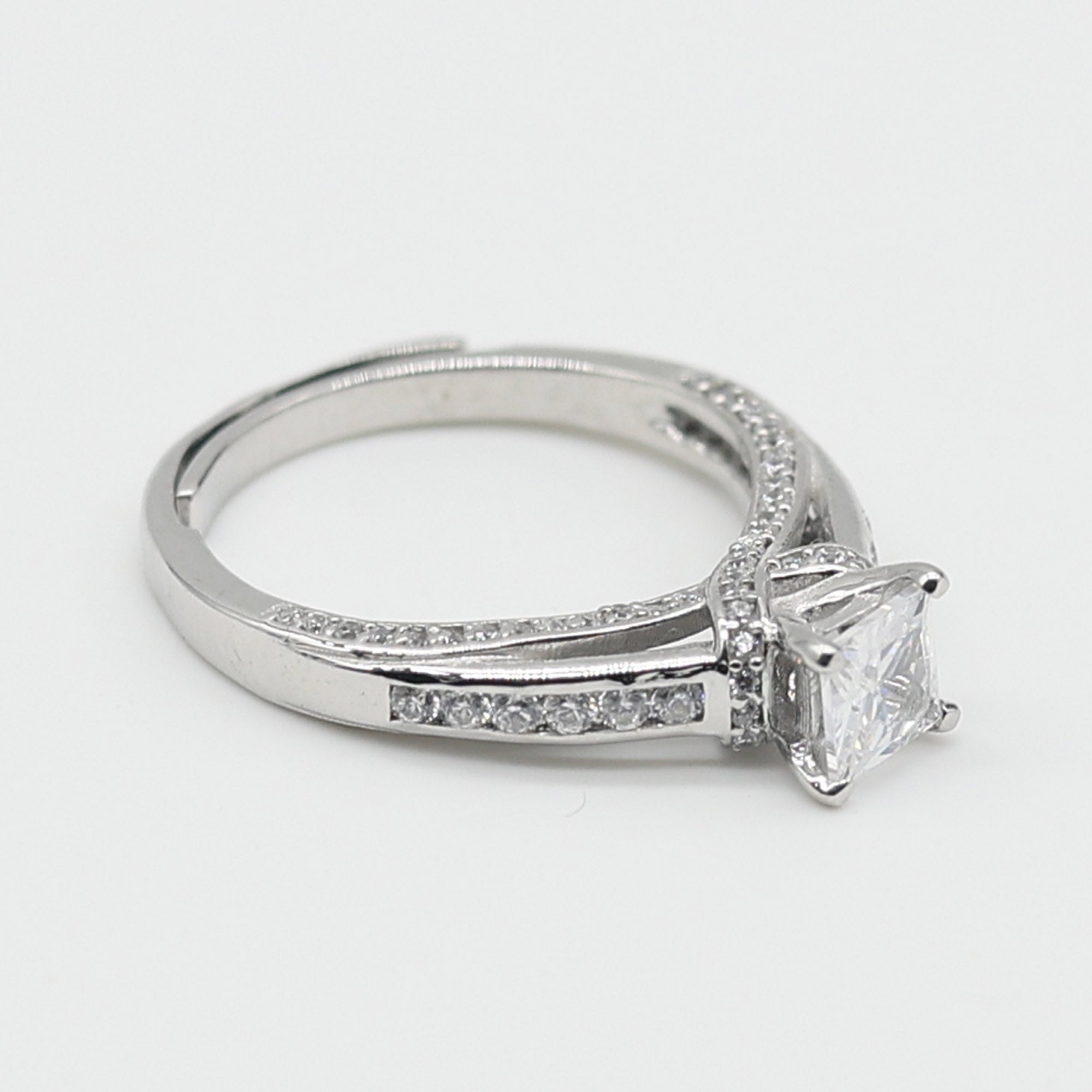 Princess Diamond Proposal Ring