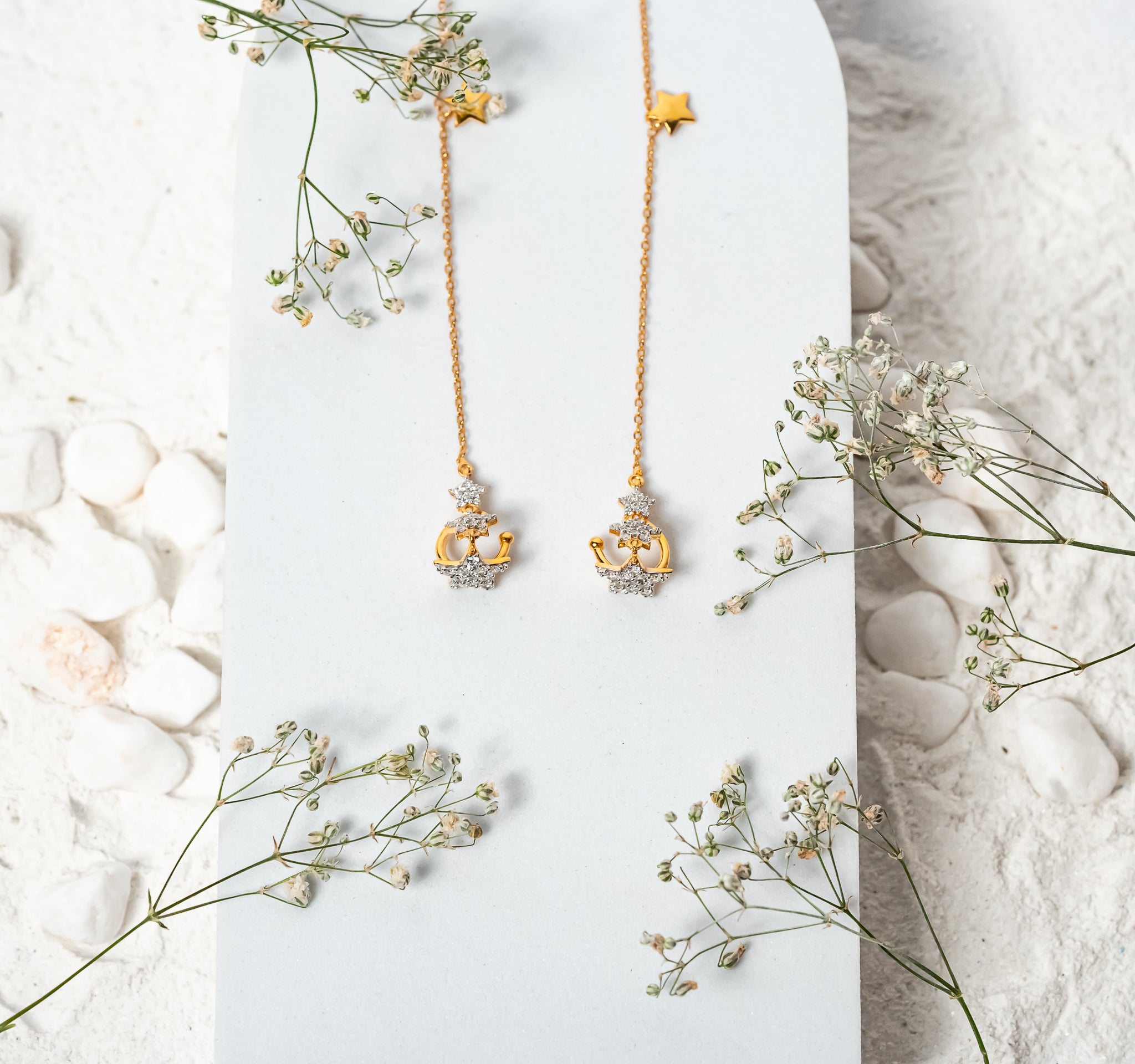 Sui Dhaga Star Ear Cuff Earrings