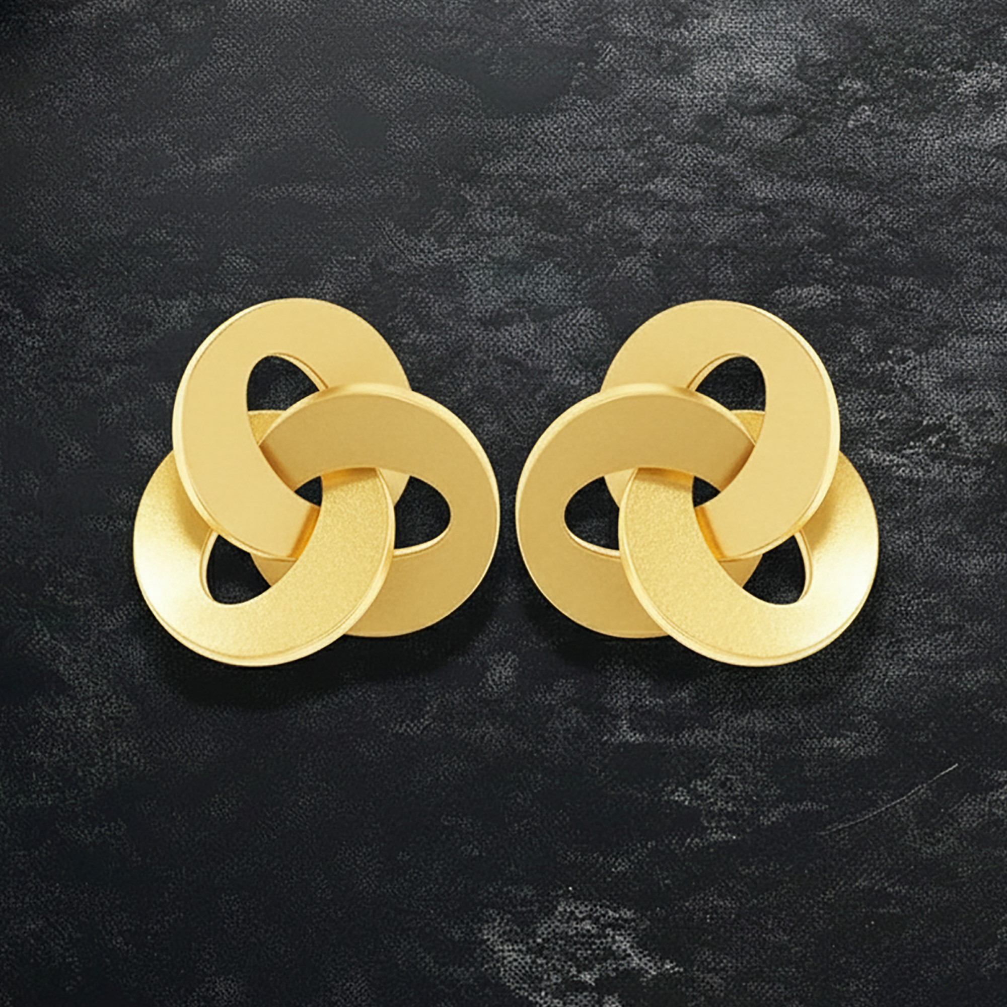 Interlocking Design Yellow Gold Circle Stud Earrings