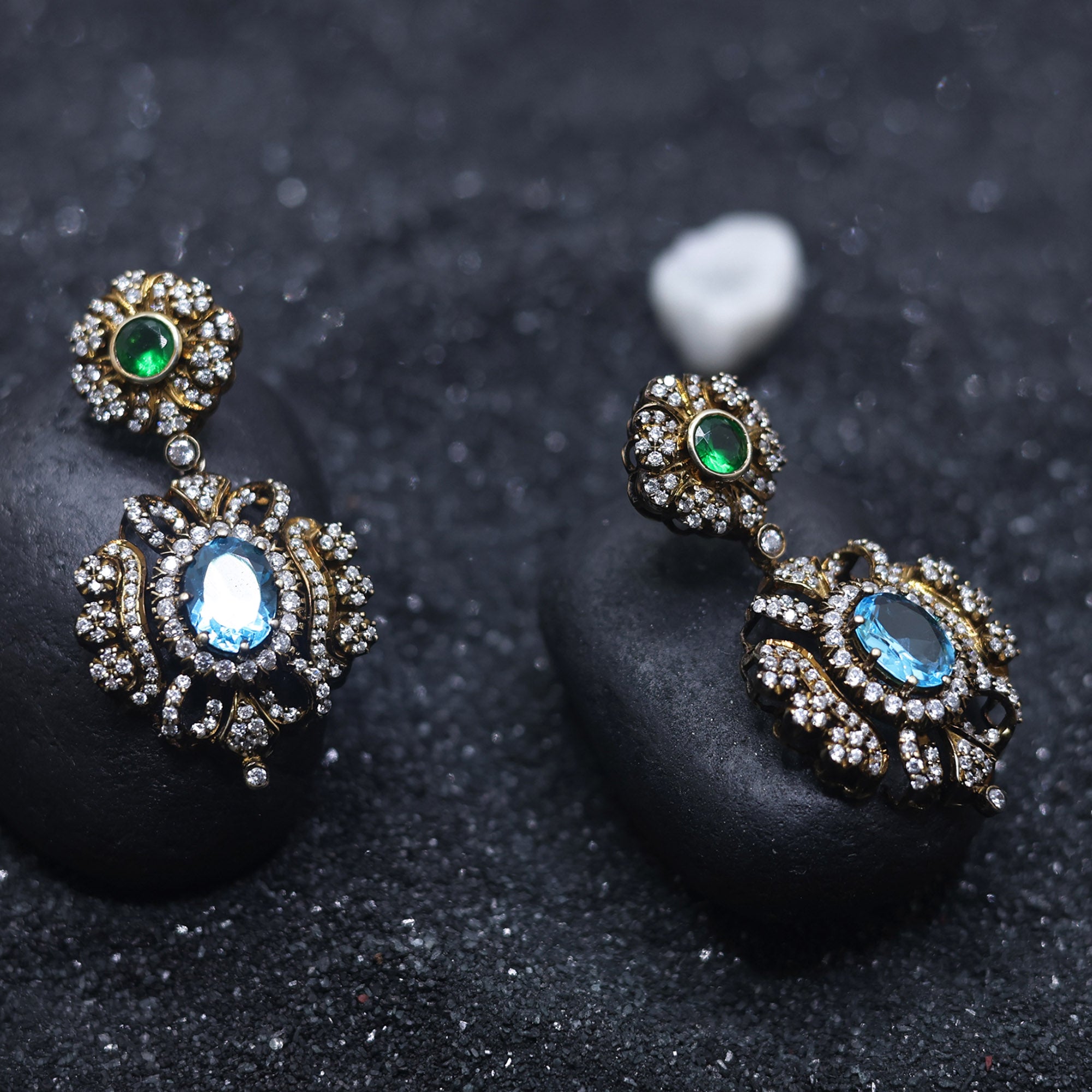 Queen Boudica Flame Dangle Earring