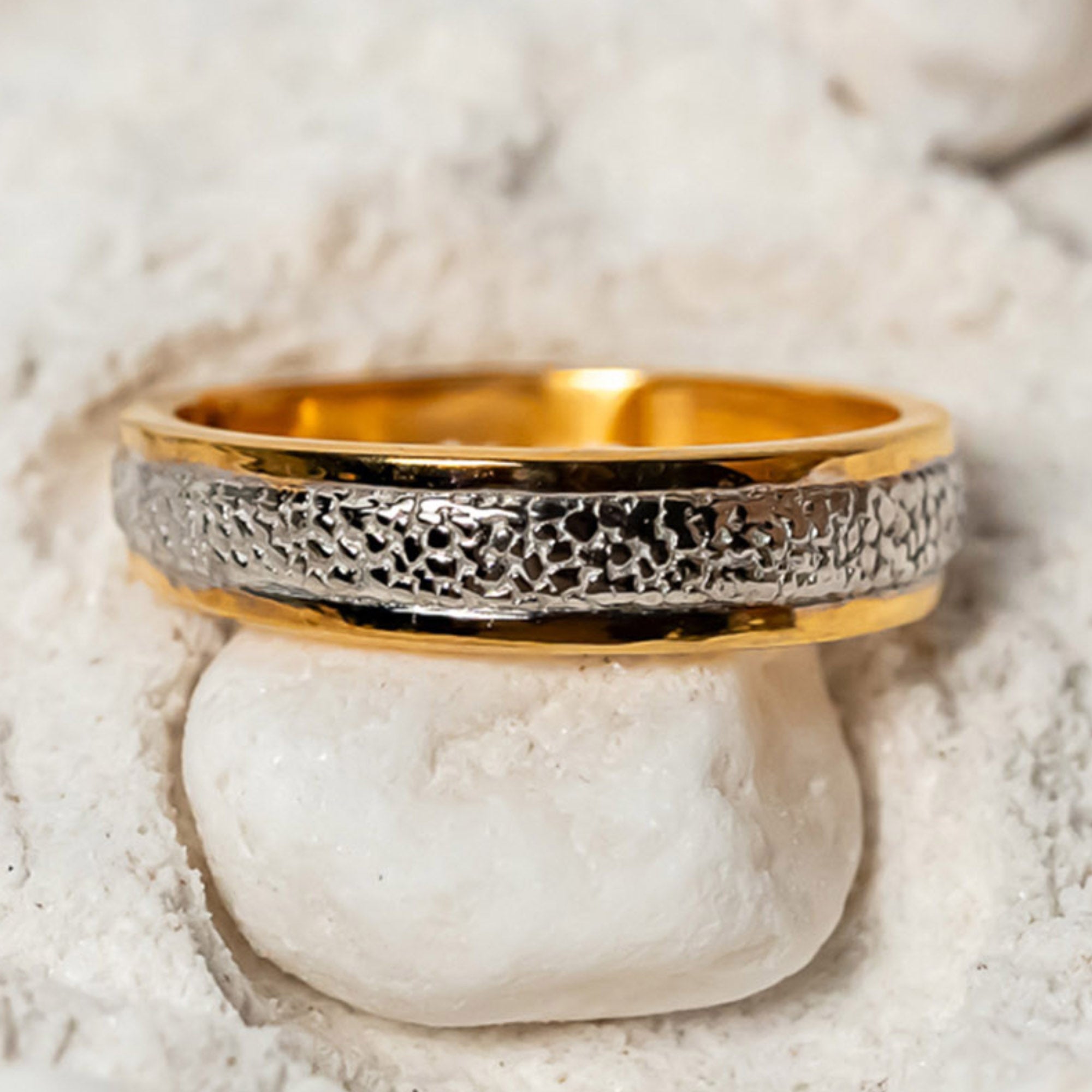 Couple Rings in Yellow Gold Plating