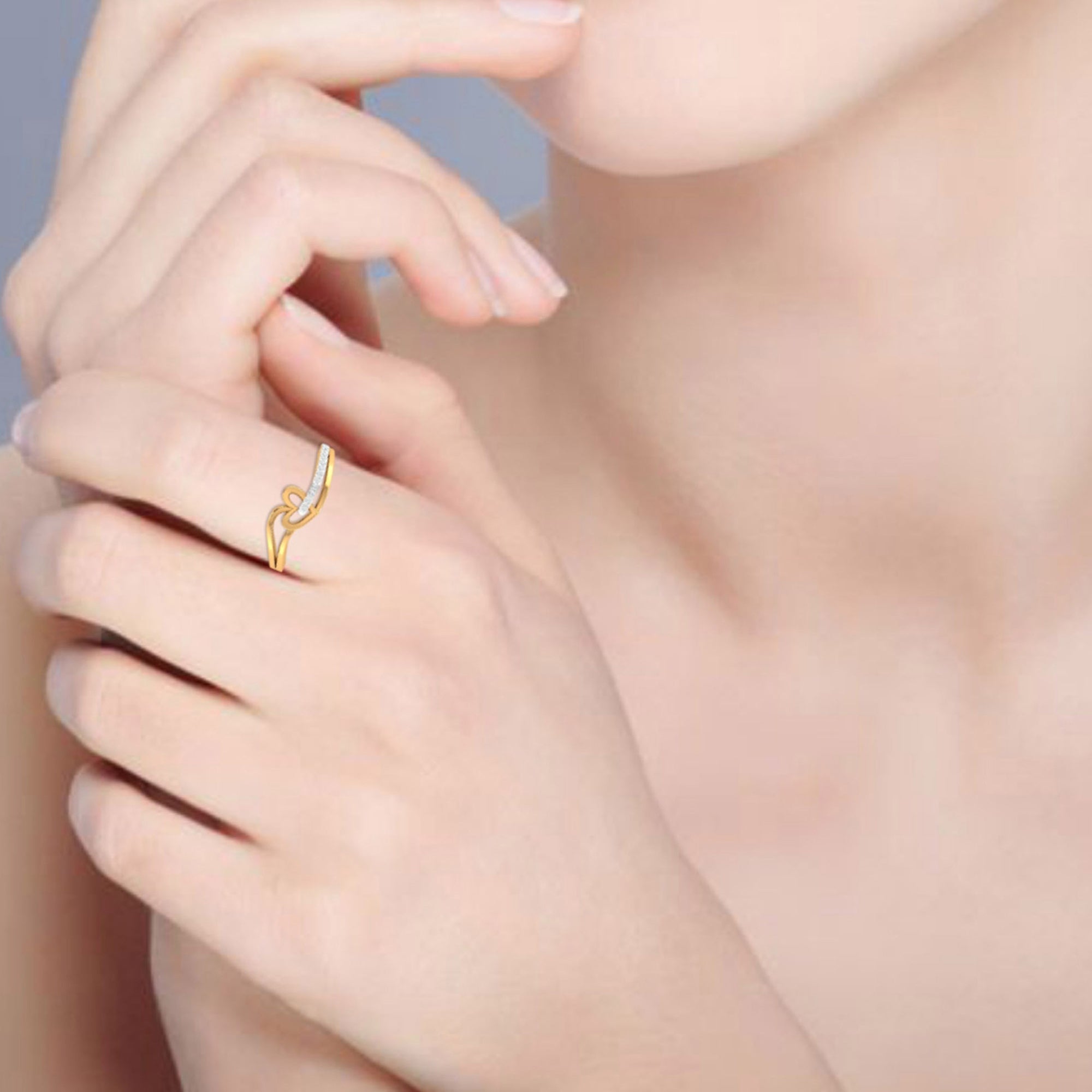 Golden Embrace Heart Diamond Ring