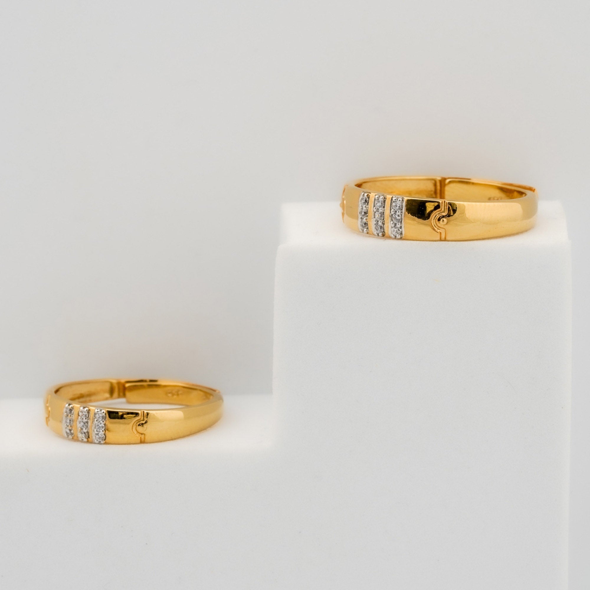 Matching Couple Bands with Diamonds