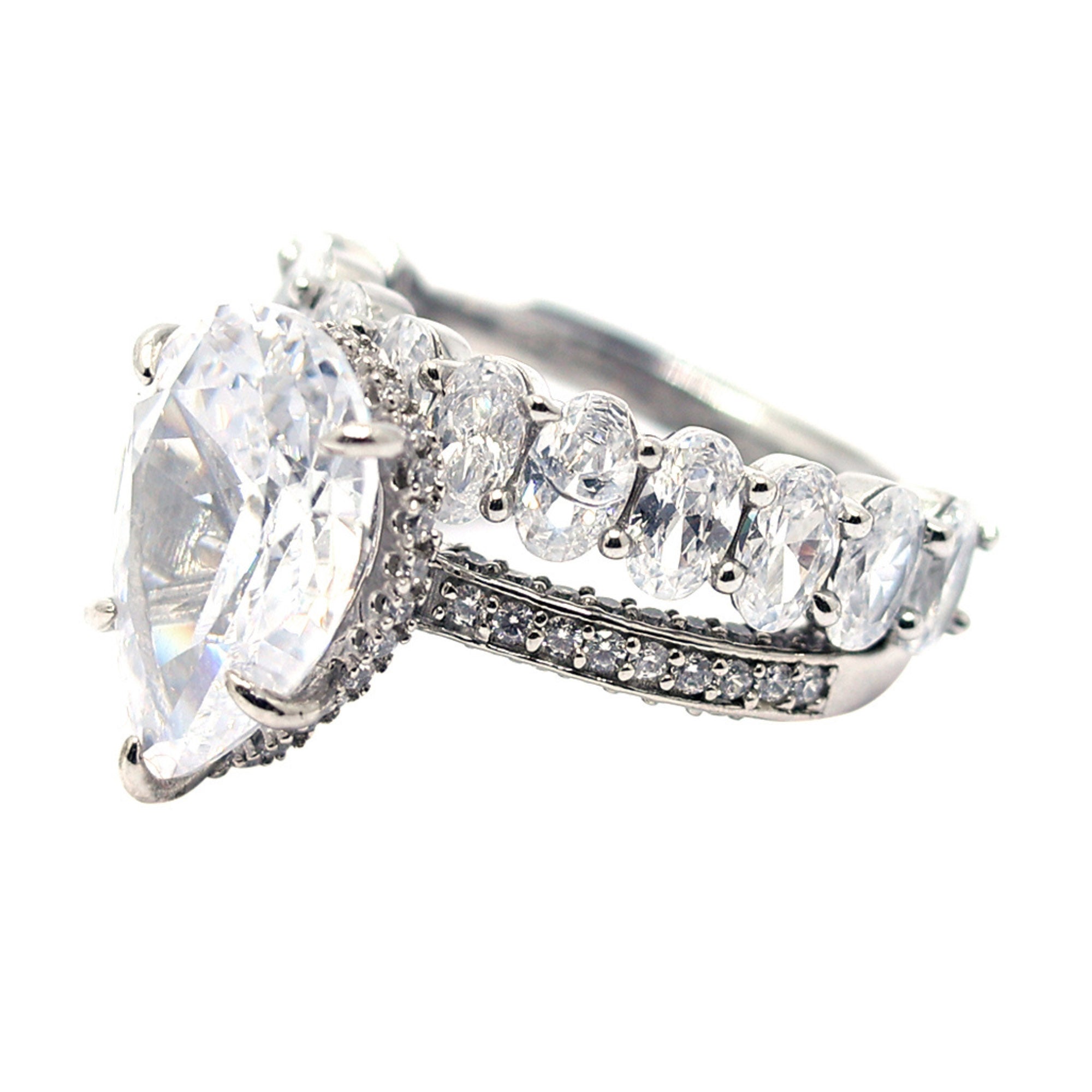 Elegant Pear Halo Duo Ring Set